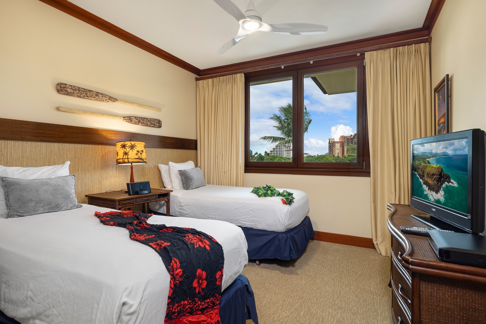 Kapolei Vacation Rentals, Ko Olina Beach Villas O414 - Second bedroom with twin beds that can be turned into a King upon request