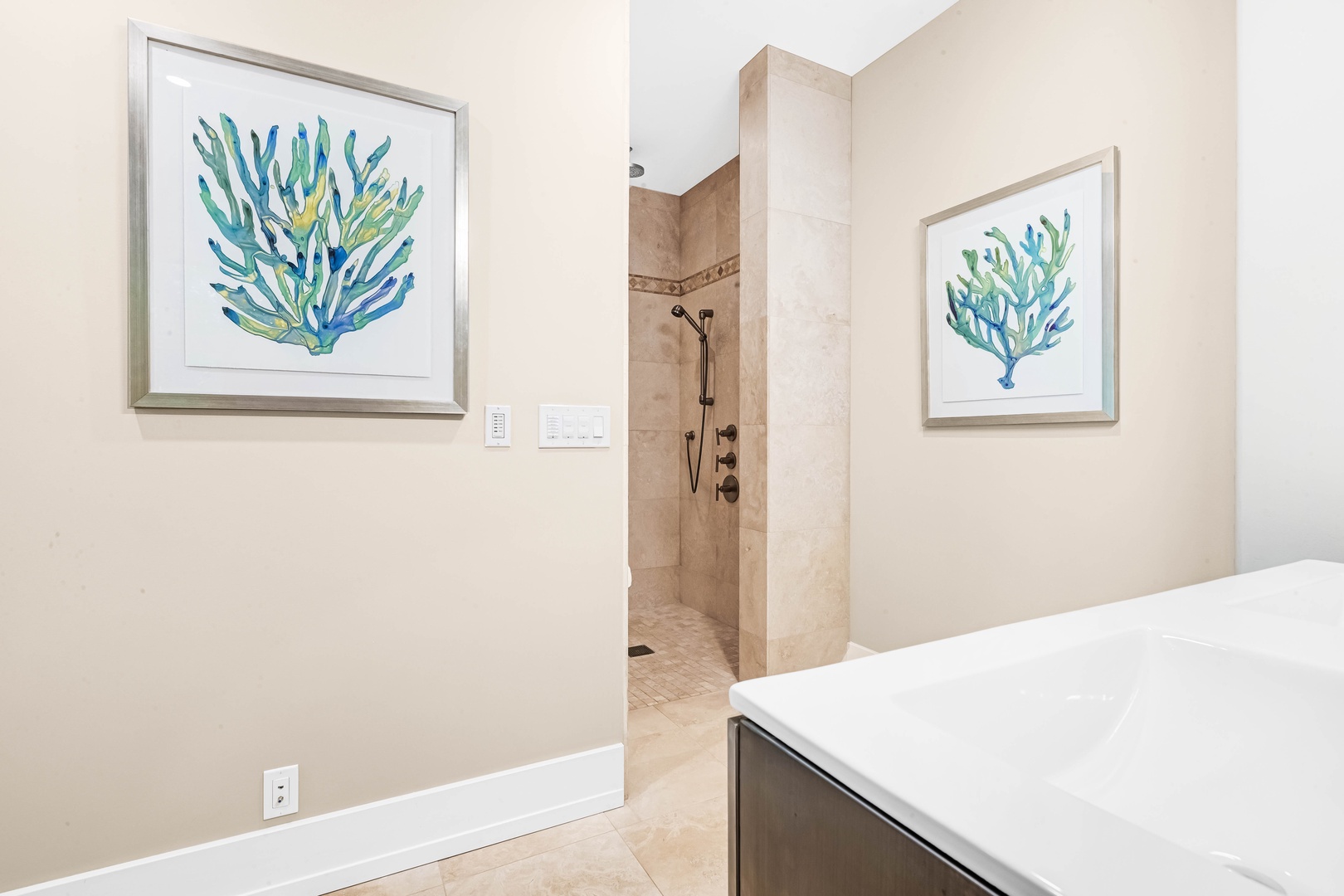 Honolulu Vacation Rentals, Pili Pono - Guest suite en-suite featuring a walk-in shower and calming tones.