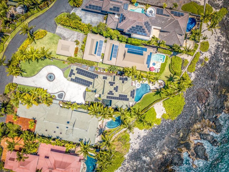 Kailua Kona Vacation Rentals, Blue Water - Aerial view of the sheer size of the home and expansive lot!