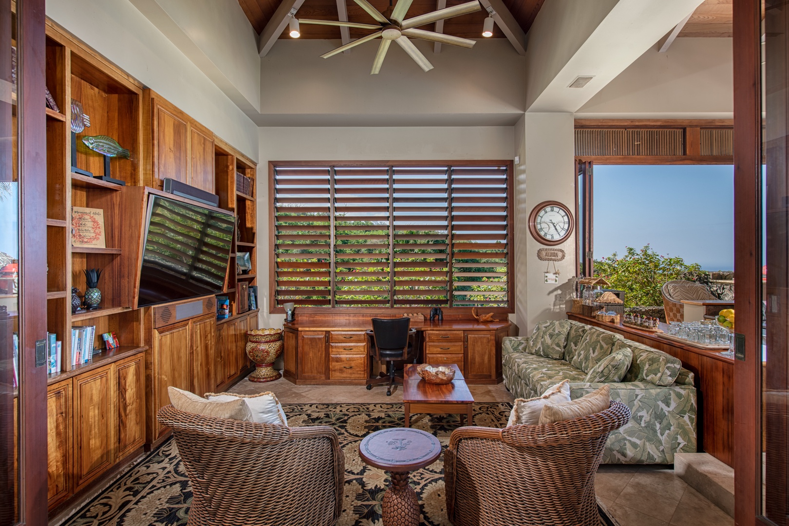 Kailua Kona Vacation Rentals, Hale Wailele** - Professionally designed and offer a luxurious yet comfortable respite