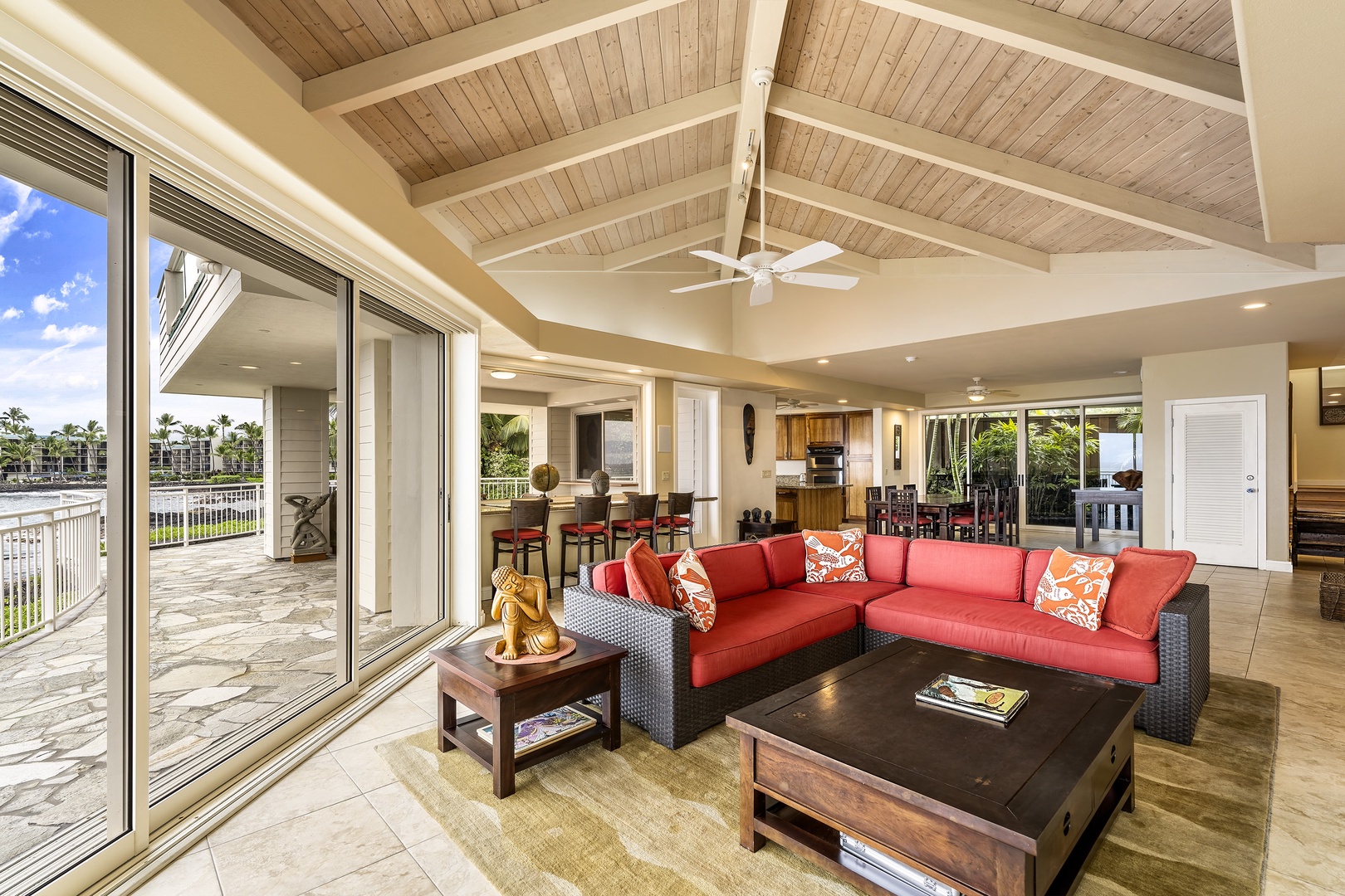 Kailua Kona Vacation Rentals, Ali'i Point #12 - Open sightline and vaulted ceilings throughout the great room—spacious, airy, and filled with light.