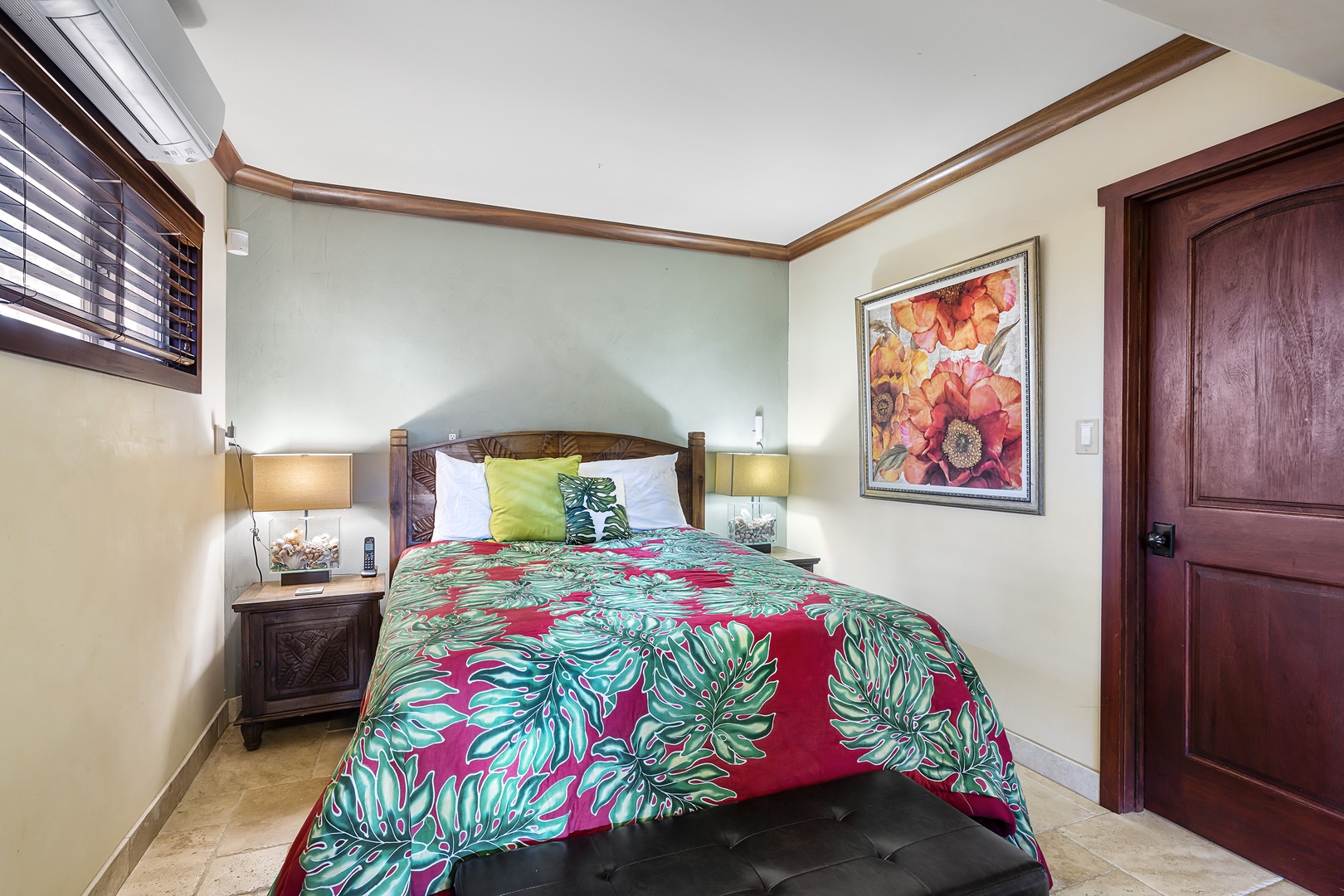 Kailua Kona Vacation Rentals, Mermaid Cove - Downstairs detached bedroom with A/C, and TV