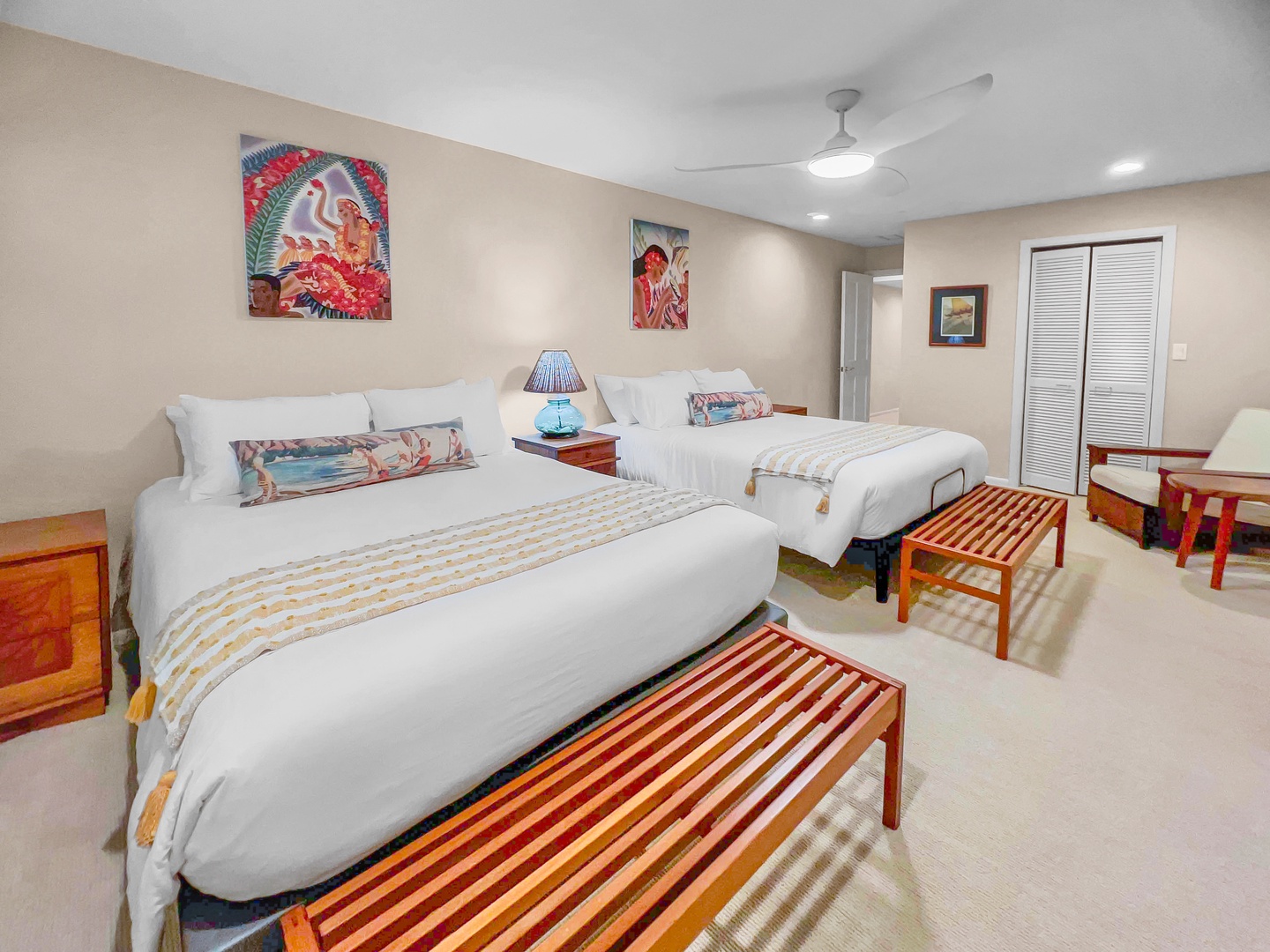 Honolulu Vacation Rentals, Hale Ola - Guest bedroom 3 offers 2 queen beds, tv and private ensuite