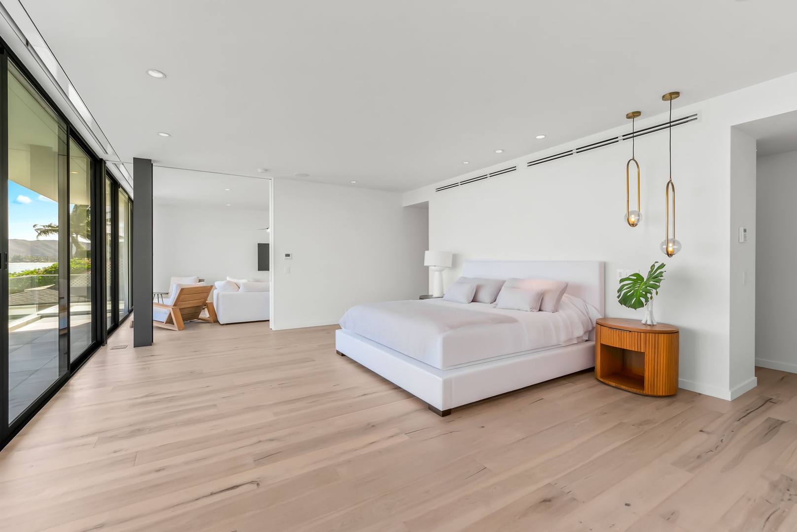 Kailua Vacation Rentals, Kailua Beach Escape - A bright and tranquil suite designed for restful mornings and unhurried afternoons.