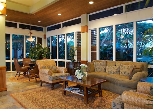 Lahaina Vacation Rentals, Mahana 608 - Interior view of the Mahana lobby to meet up with your family to head out to dinner