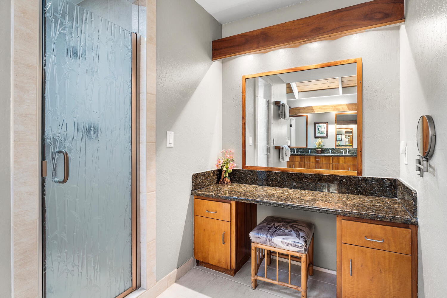 Kailua Kona Vacation Rentals, Kanaloa at Kona 3304 - Granite vanity and walk-in shower highlight this well-appointed primary bath.