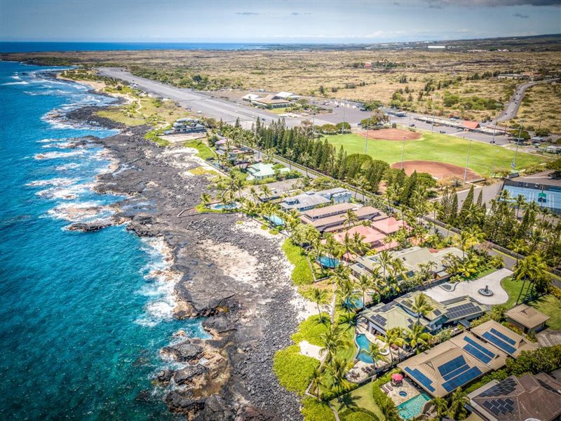 Kailua Kona Vacation Rentals, Blue Water - Coastline views!