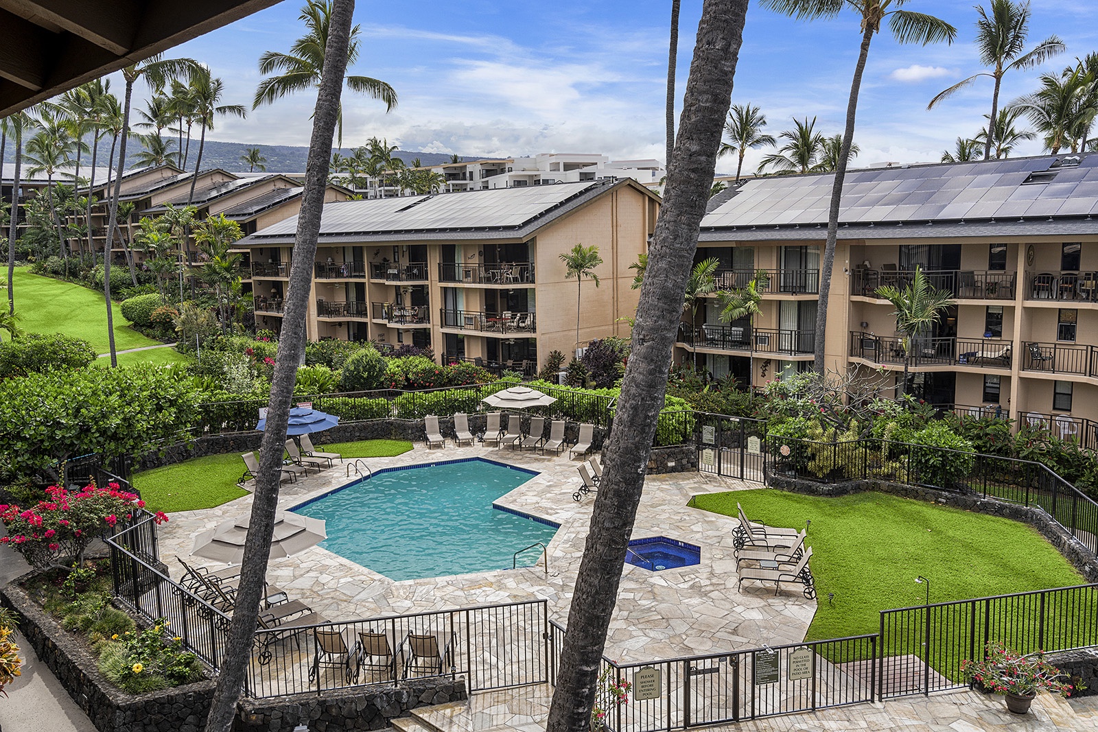 Kailua Kona Vacation Rentals, Kona Makai 6301 - View of the Pool & hot tub at Kona Makai