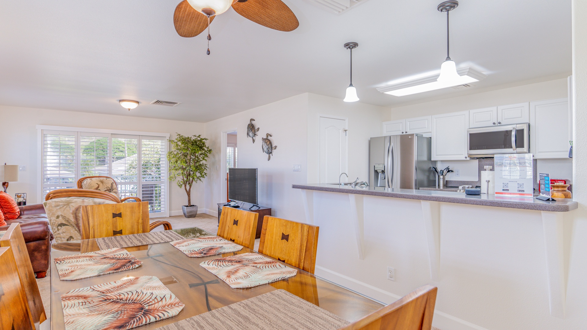 Kapolei Vacation Rentals, Ko Olina Kai 1057B - Enjoy a meal at the dining table or a game of cards.
