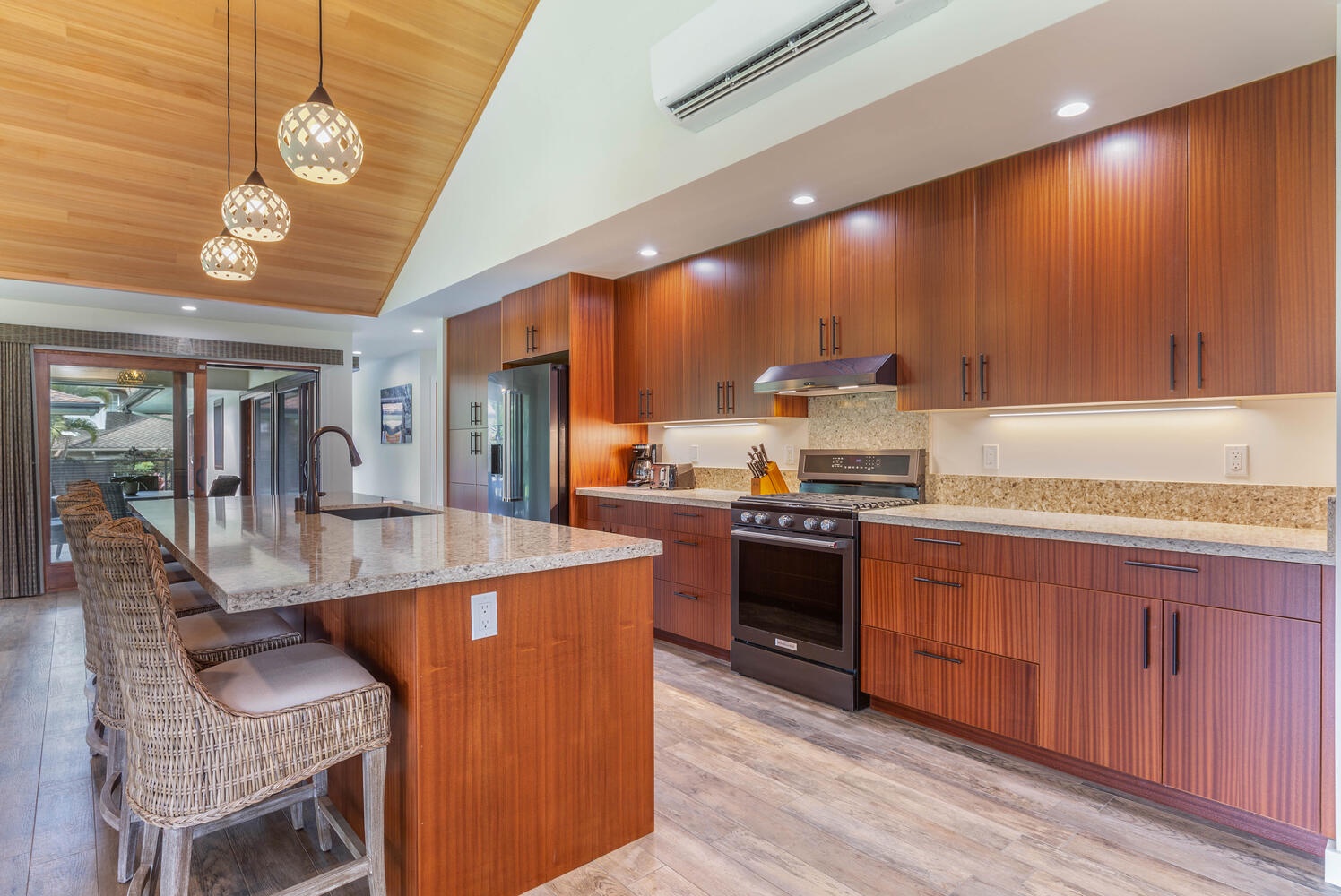 Princeville Vacation Rentals, Aloha Villa - Cook your favorite meals in this stunning kitchen
