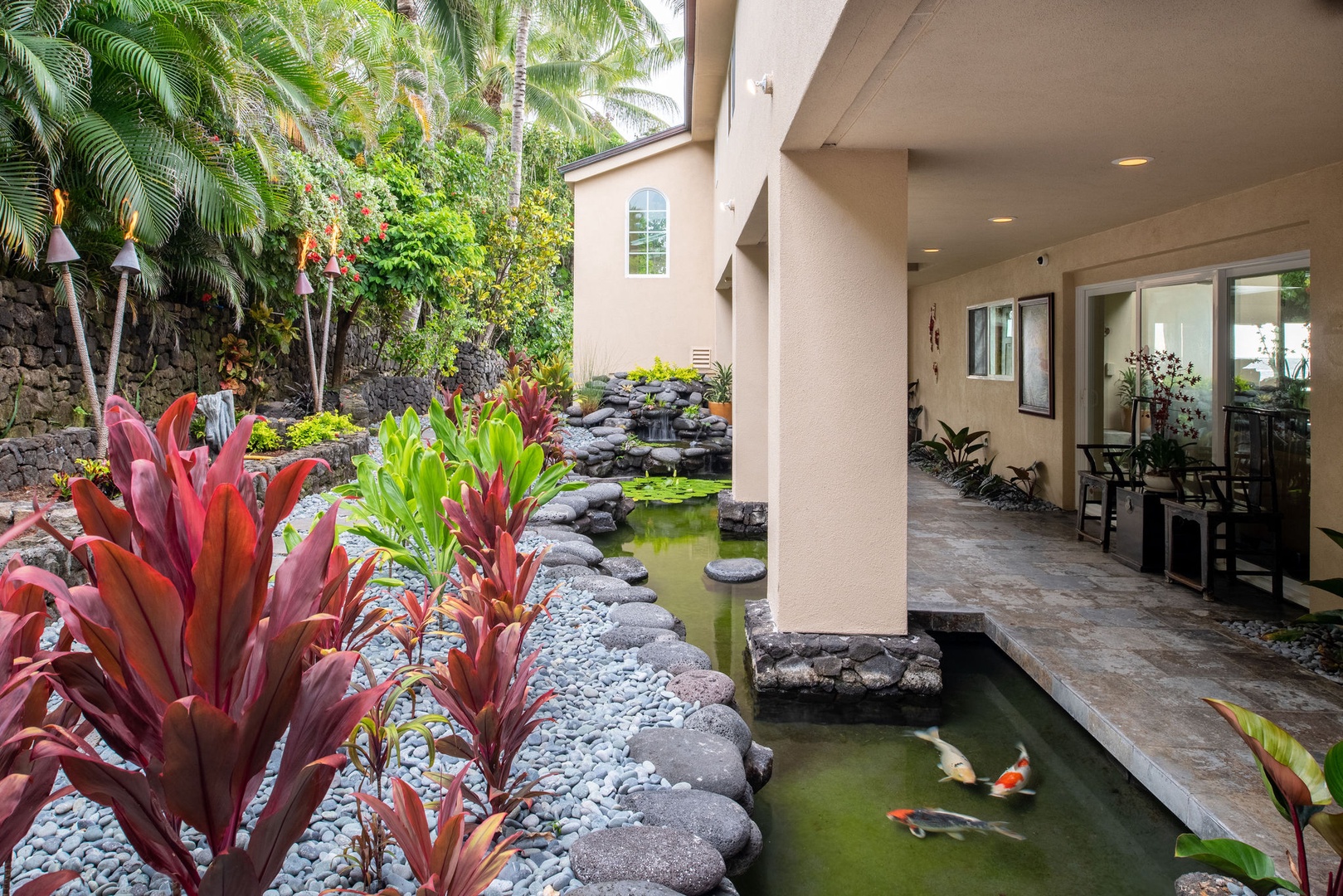 Kailua Kona Vacation Rentals, Kona Beach Bungalows** - Entry Area beautifully harmonized with a tranquil Koi Pond