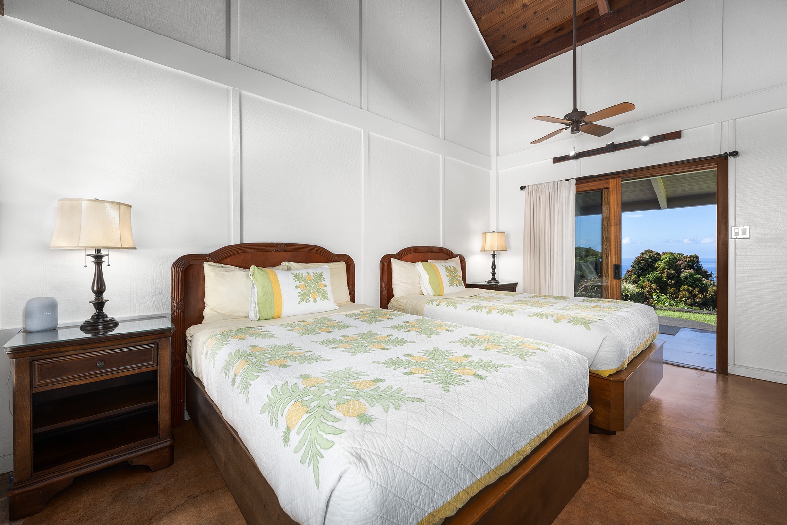 Kailua-Kona Vacation Rentals, Hale Joli - two queen beds