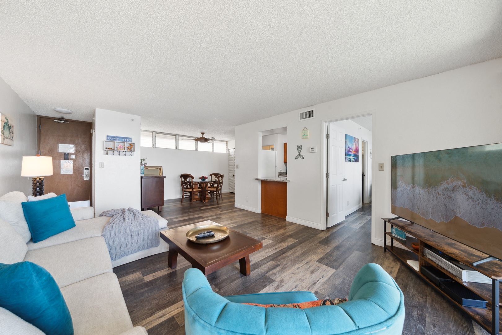 Lahaina Vacation Rentals, Royal Kahana 308 - Royal Kahana 308’s open layout is perfect for gathering, relaxing, and reconnecting.