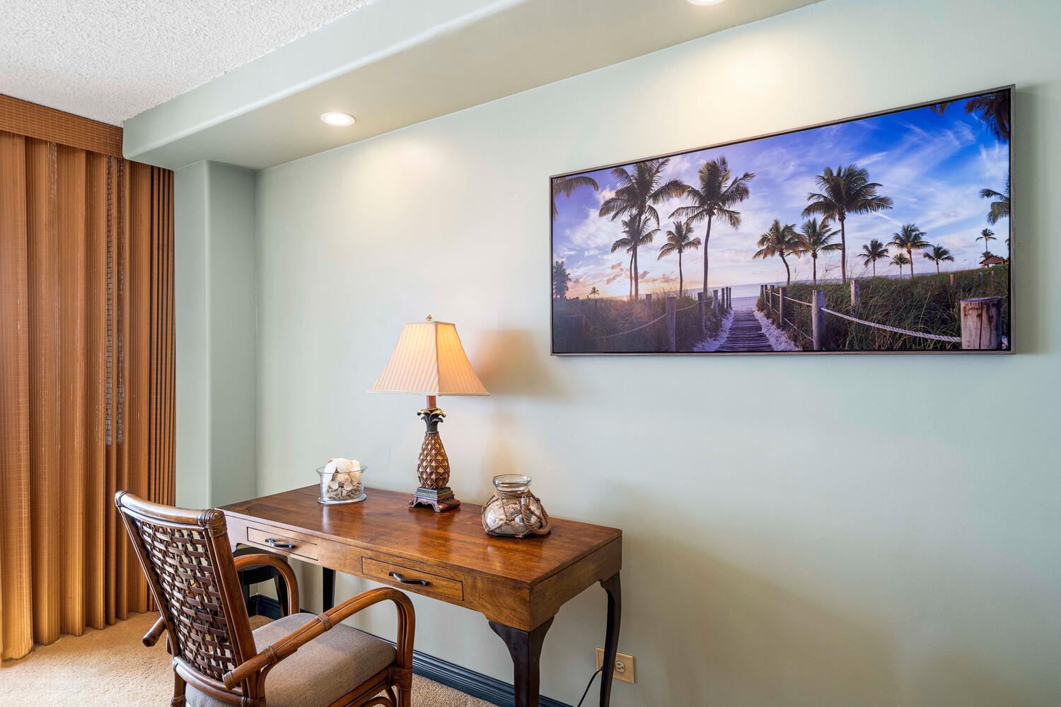 Kailua Kona Vacation Rentals, Kona Alii 302 - Cozy nook with a desk, can be used as a home office or writing a travel journal.