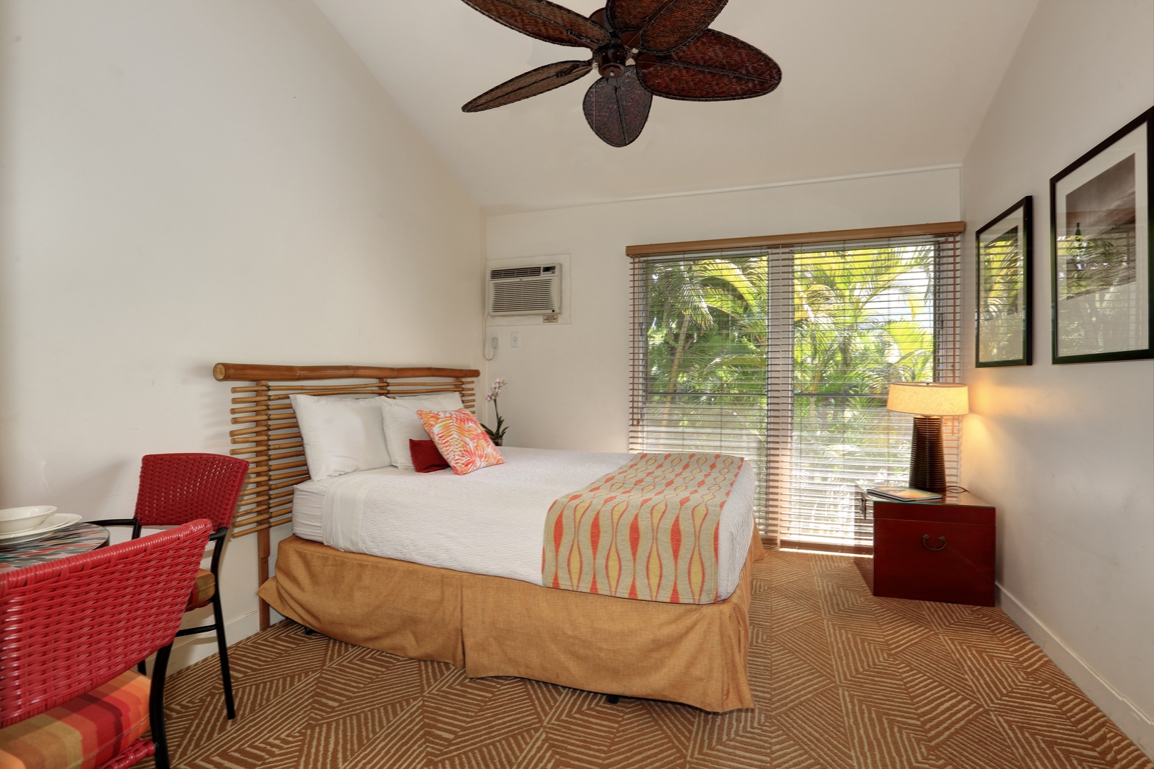 Lahaina Vacation Rentals, Aina Nalu F201 - Enjoy high ceilings and plenty of space in this comfy studio