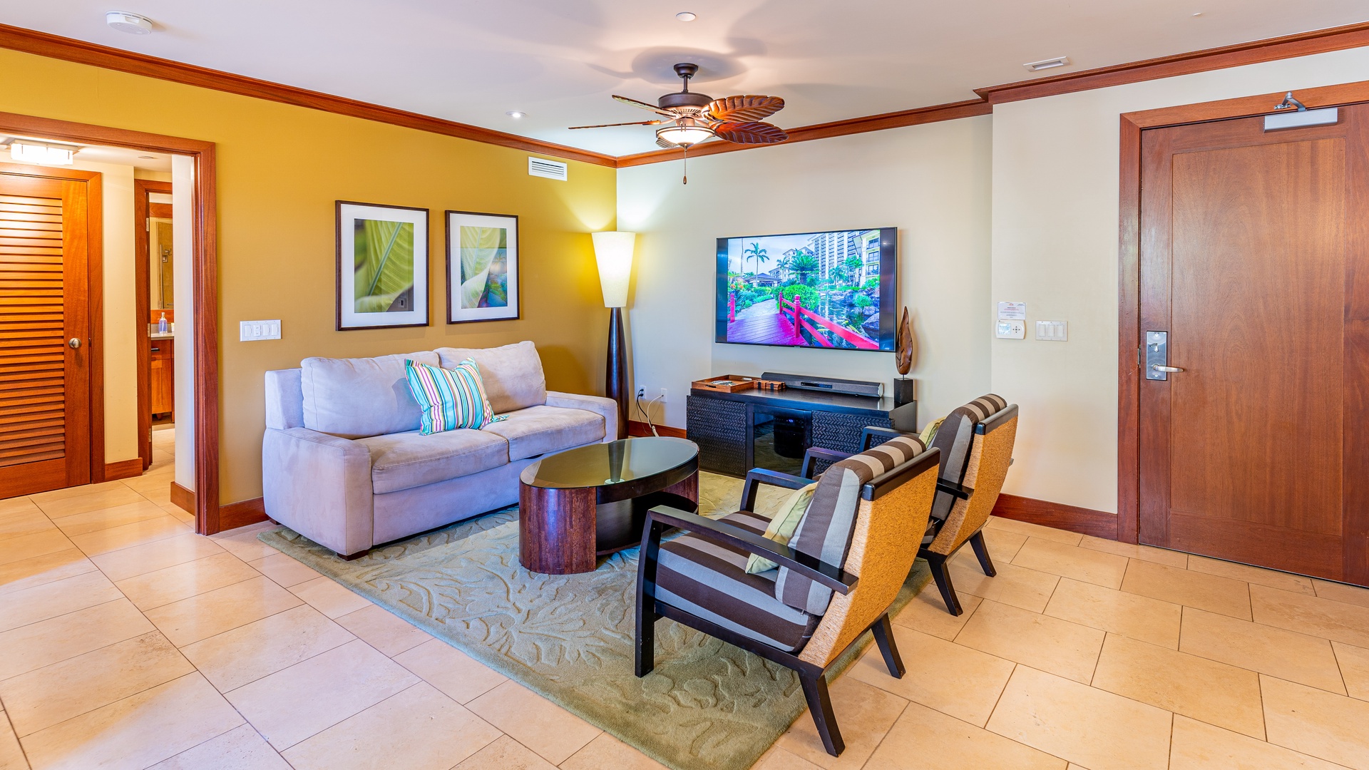 Kapolei Vacation Rentals, Ko Olina Beach Villas O224 - Sink in to plush furnishings with your favorite book.