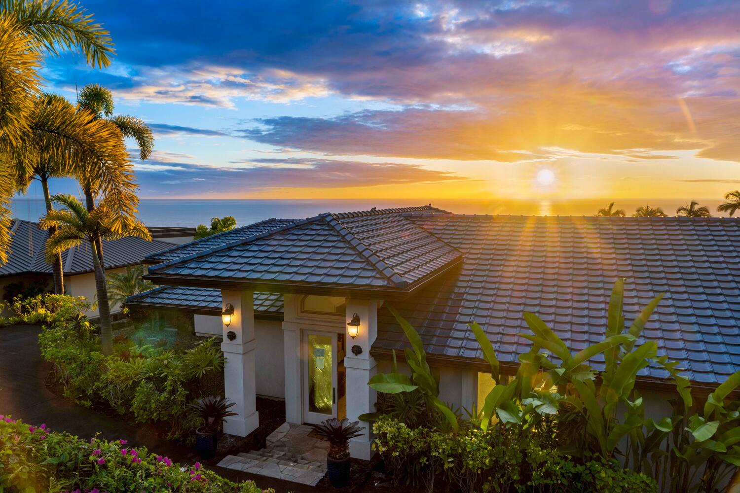 Kailua Kona Vacation Rentals, Blue Hawaii - Sunrise at Blue Hawaii.