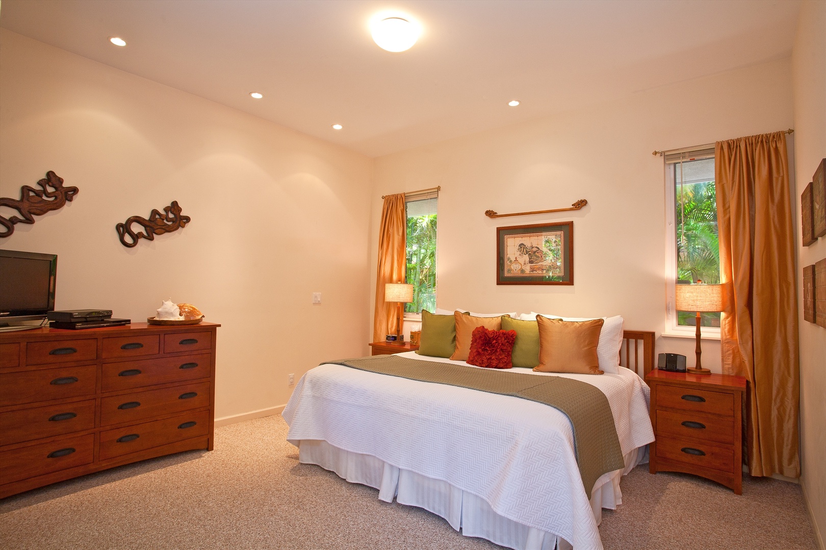 Kaanapali Vacation Rentals, Sea Shells Beach House on Ka`anapali Beach* - Third Bedroom with Two Twins or One King!