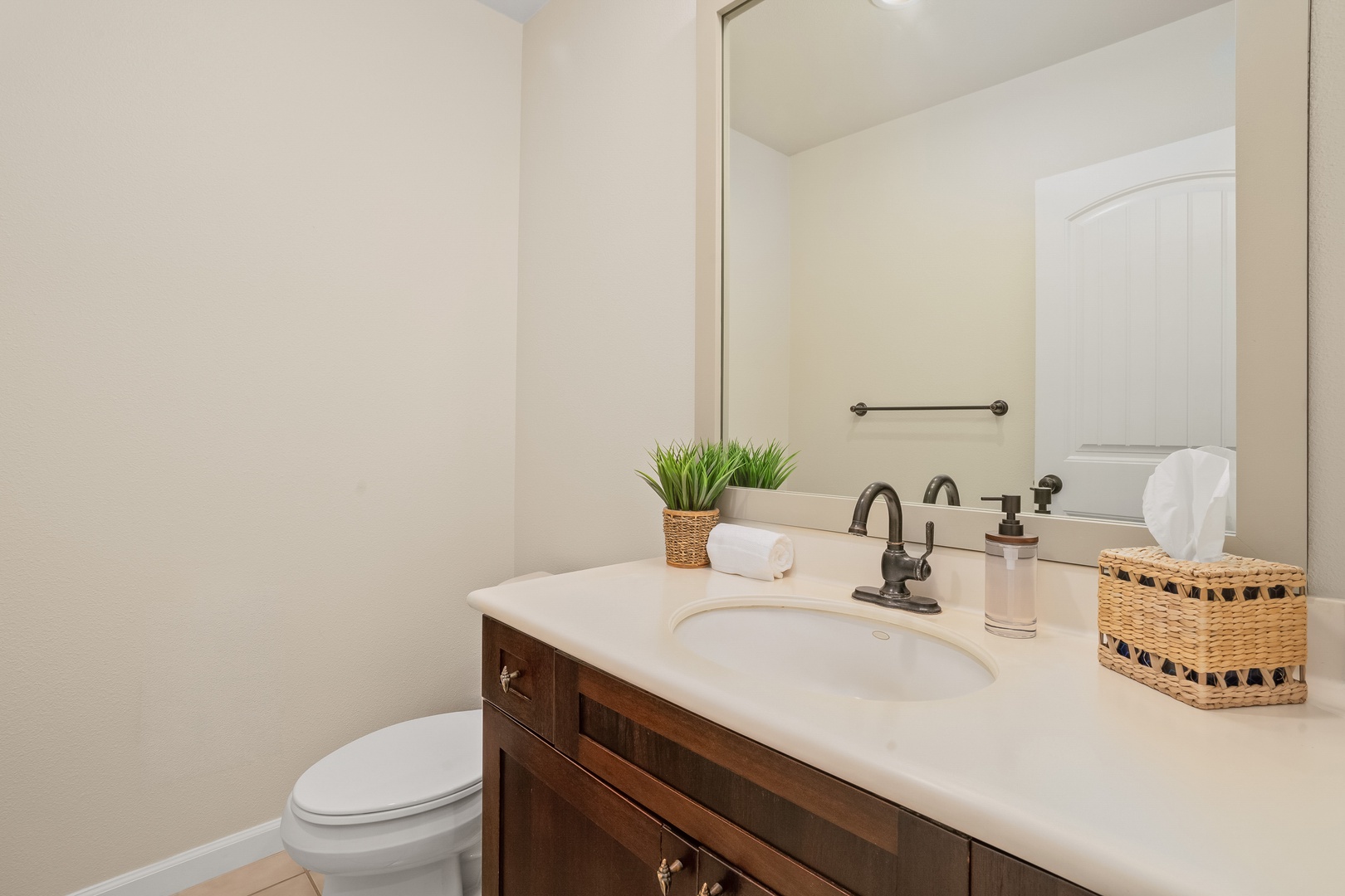 Princeville Vacation Rentals, Hale Kaua'i - Refresh and recharge in this clean, comfortable bathroom designed for easy everyday living.