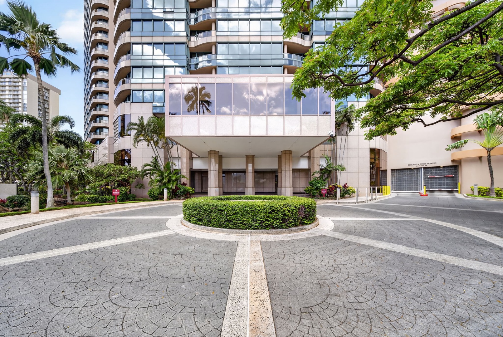 Honolulu Vacation Rentals, Island View at Waikiki Landmark - Arrive at Waikiki Landmark with secure entry and tropical landscaping throughout.
