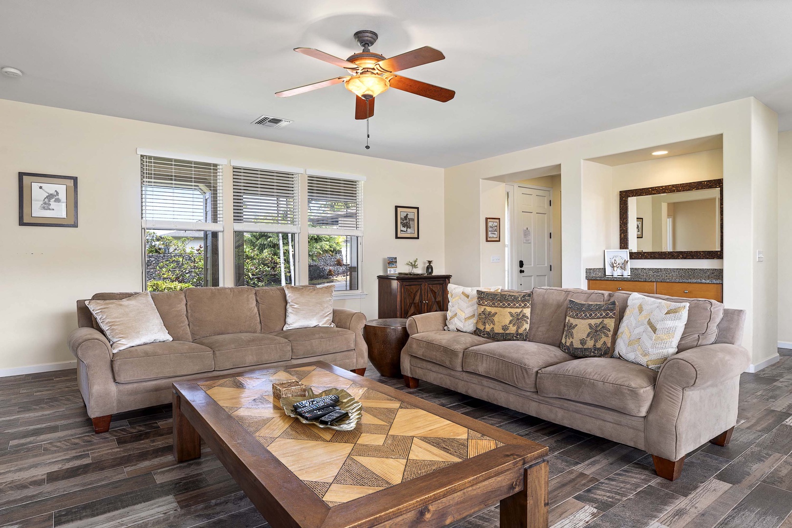 Kailua Kona Vacation Rentals, Kahakai Estates Hale - Plush, sectional couches, everyone has a space.