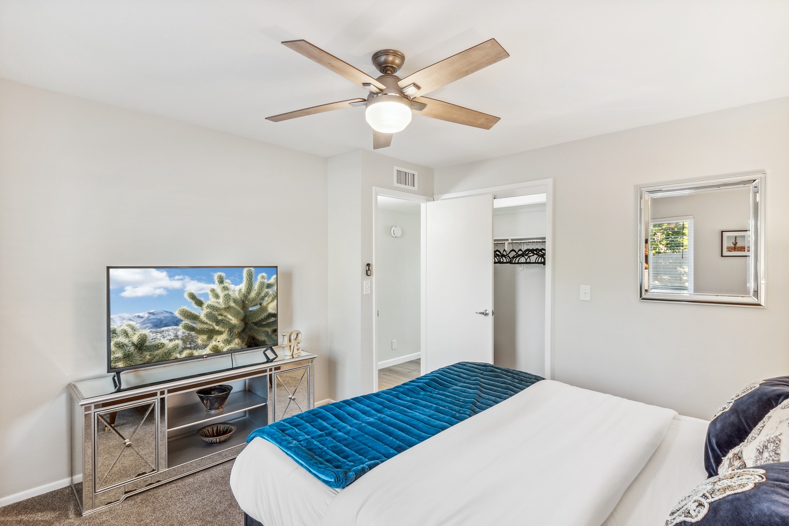 Mesa Vacation Rentals, Private Putting Oasis - 