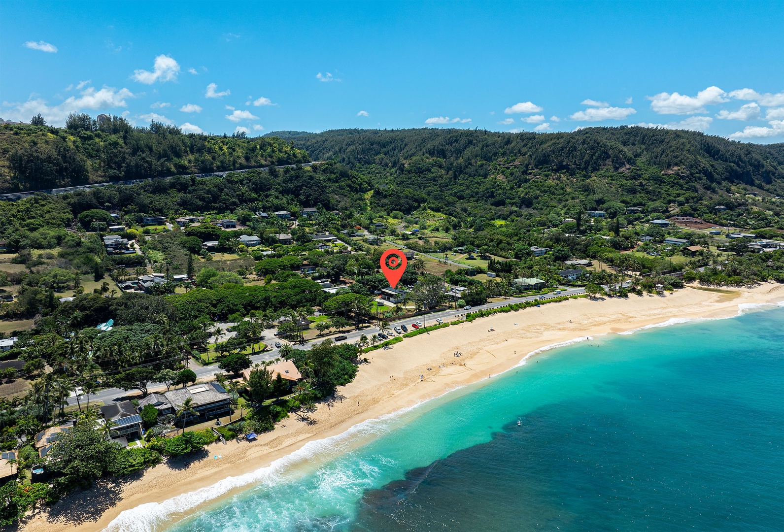 Haleiwa Vacation Rentals, Sunset Beach Island Retreat - Nestled right by Sunset Beach, this property offers stunning views and direct access to sandy shores and clear waters.