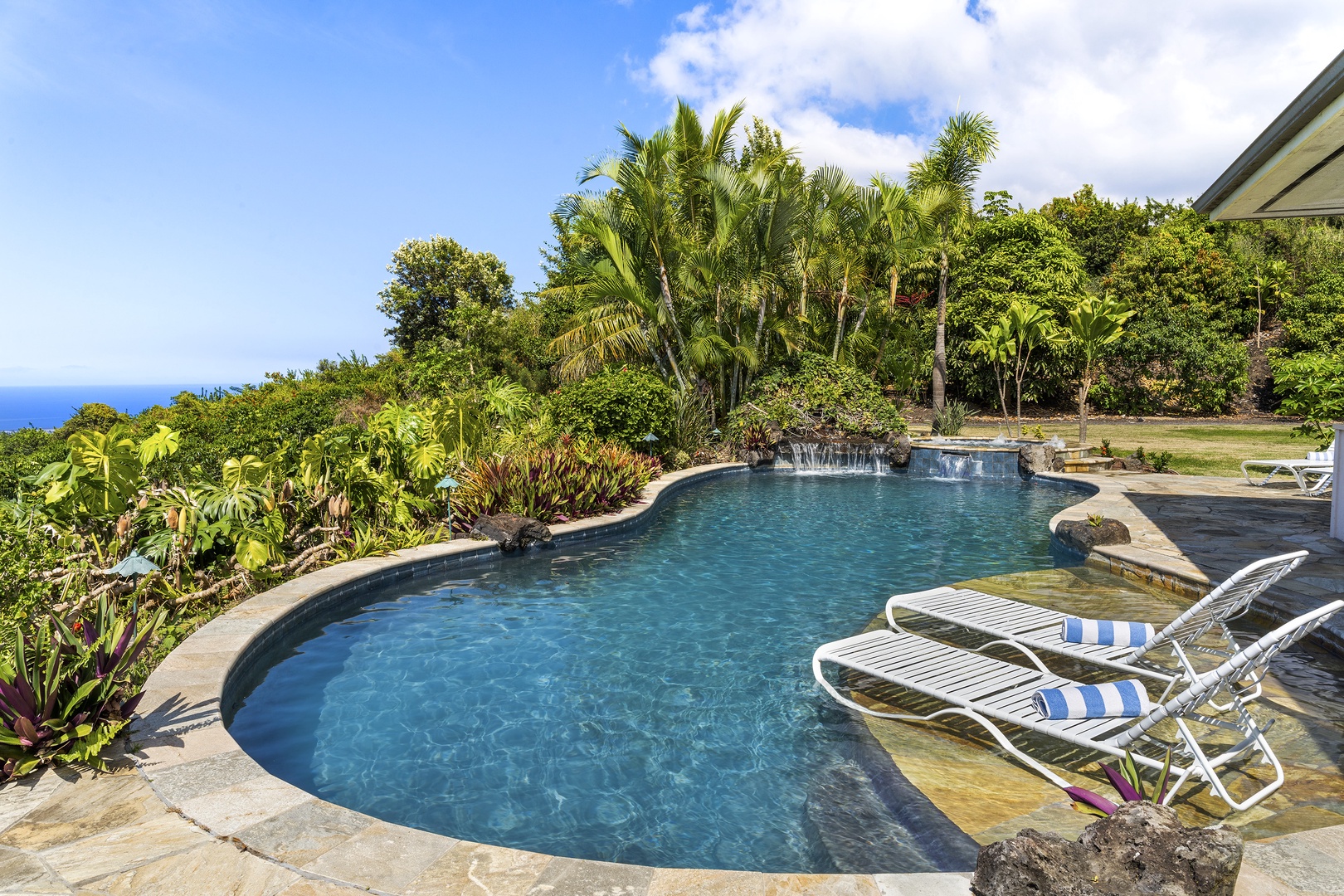 Kailua Kona Vacation Rentals, Piko Nani - Crystal clear waters for your enjoyment