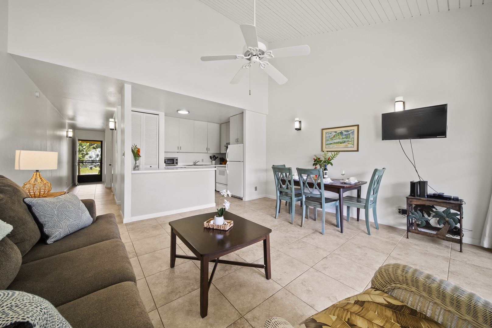 Kahuku Vacation Rentals, Kuilima Estates East #164 - This inviting property will make you feel at home with its open-concept design.