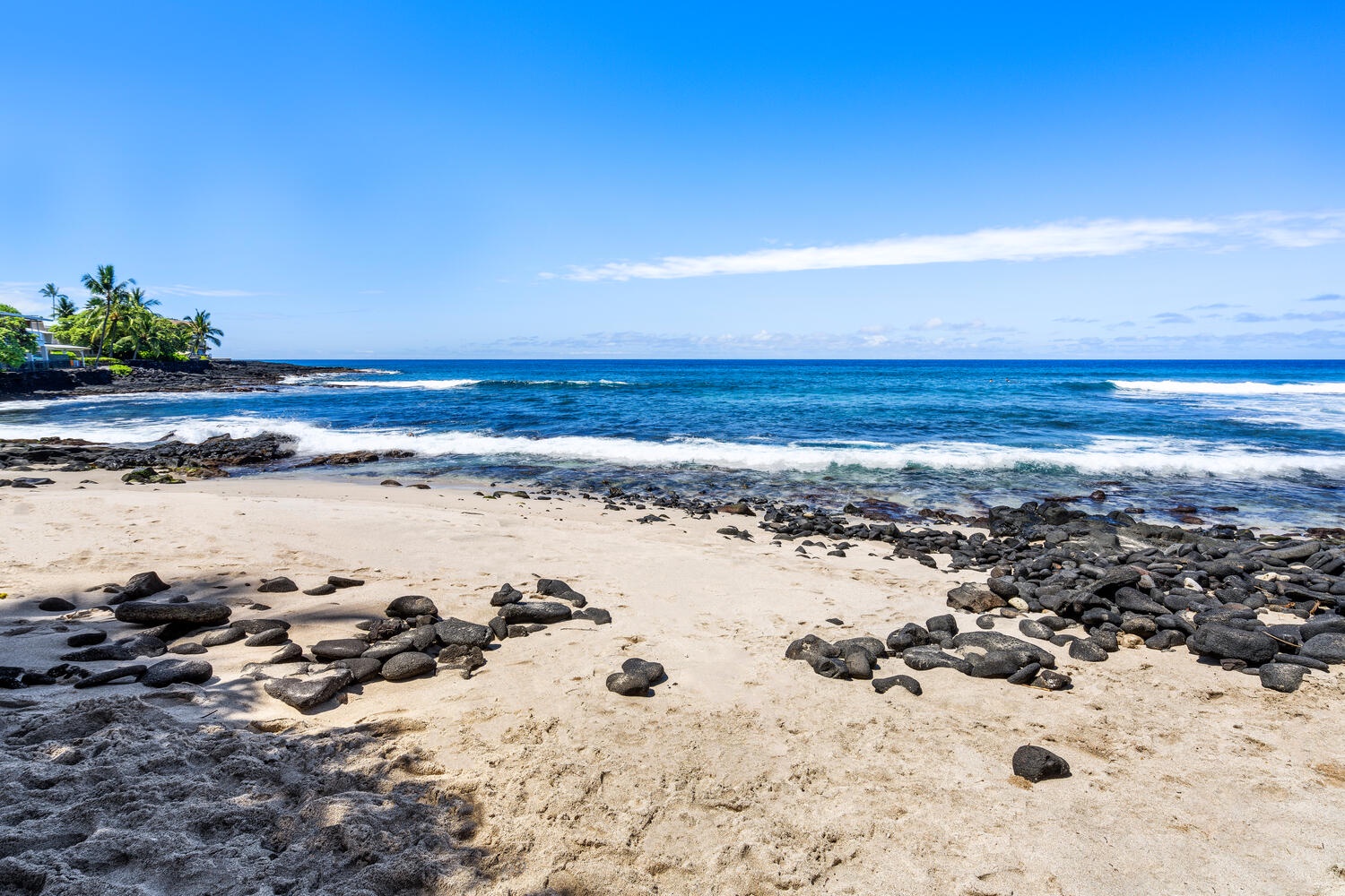 Kailua Kona Vacation Rentals, Kona Reef F11 - Honl's Sandy Beach Park located adjacent to the complex.