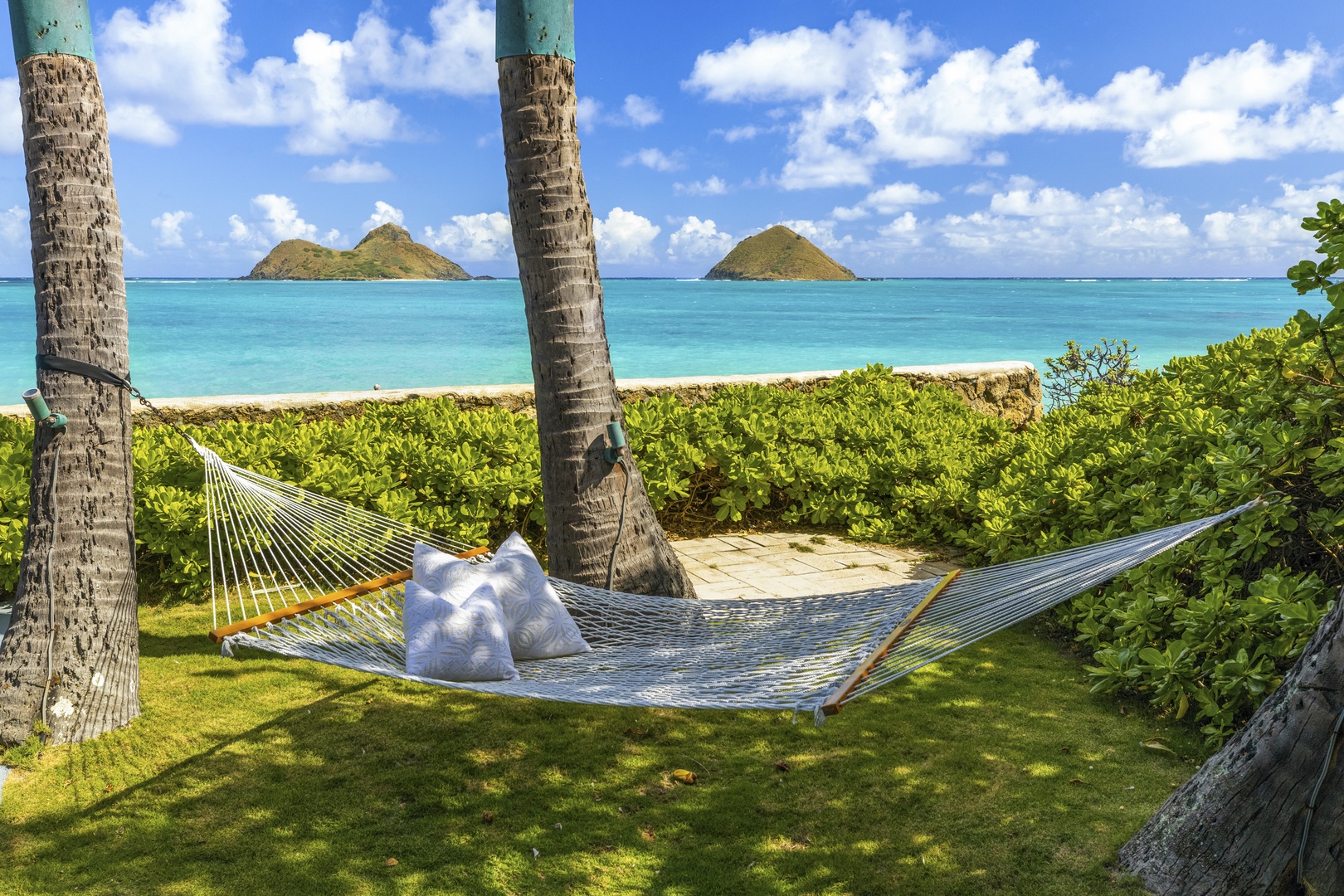 Kailua Vacation Rentals, Mokulua Sunrise - Lay back on the hammock, feel the salty ocean breeze, and immerse yourself into tranquil, lavish island living