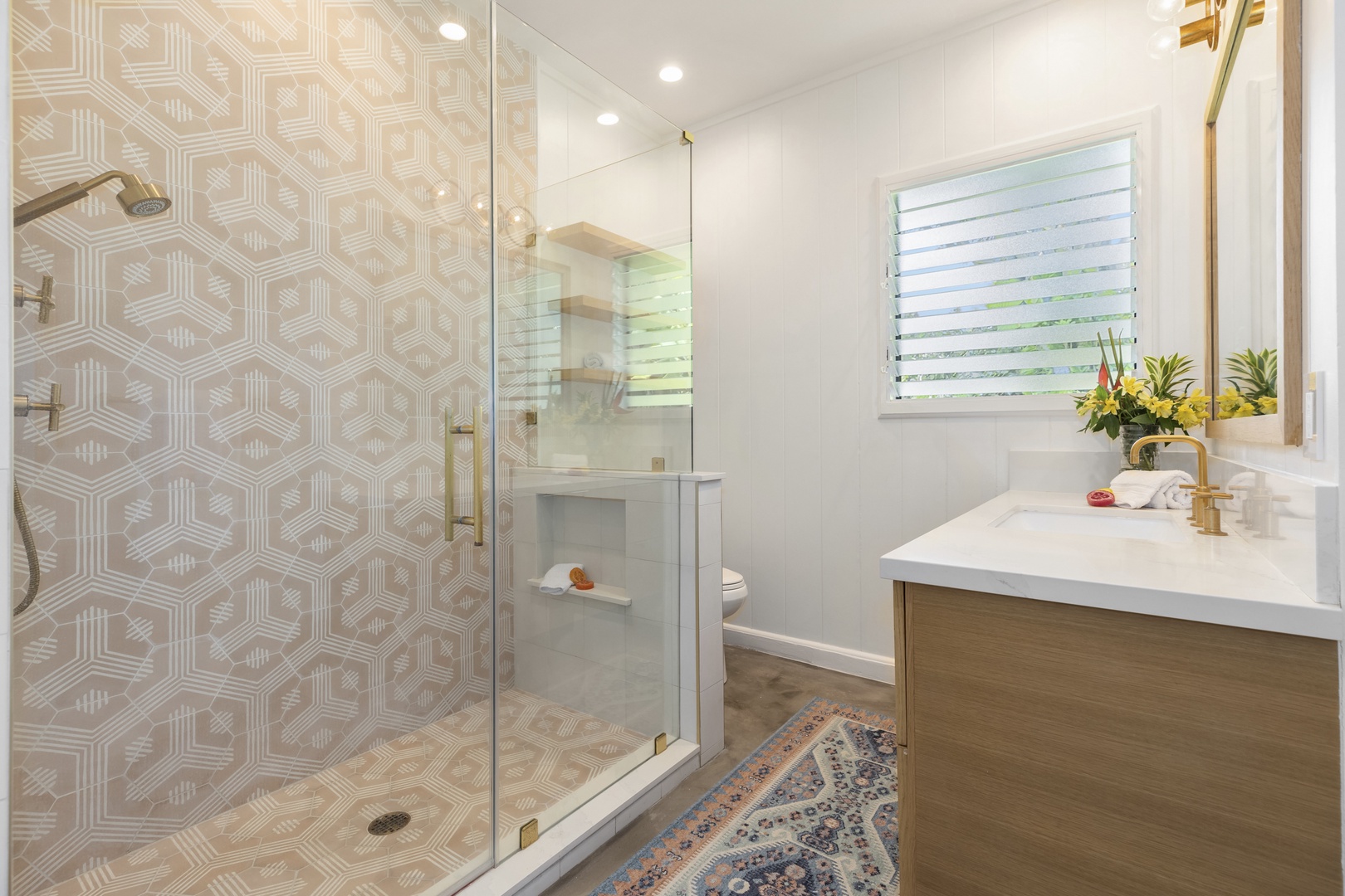 Kailua Vacation Rentals, Lanikai Hideaway - Guest bath with designer tile and glass wall shower