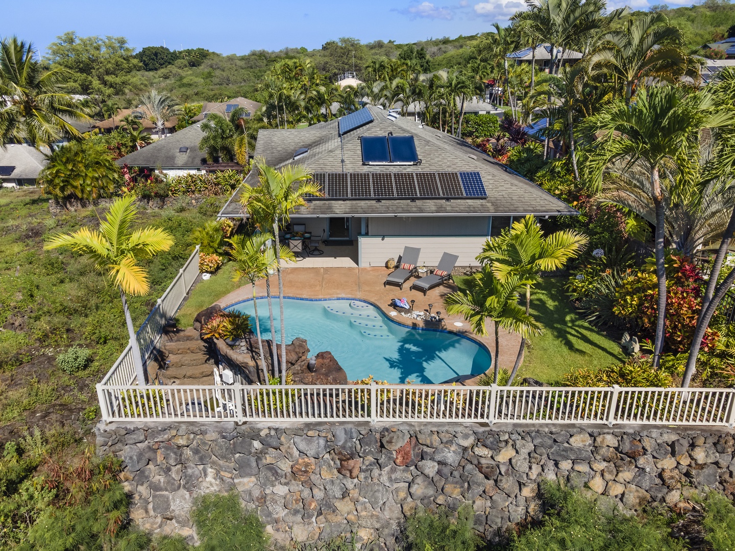 Kailua Kona Vacation Rentals, Malulani Retreat - Aerial views of this phenomenal property