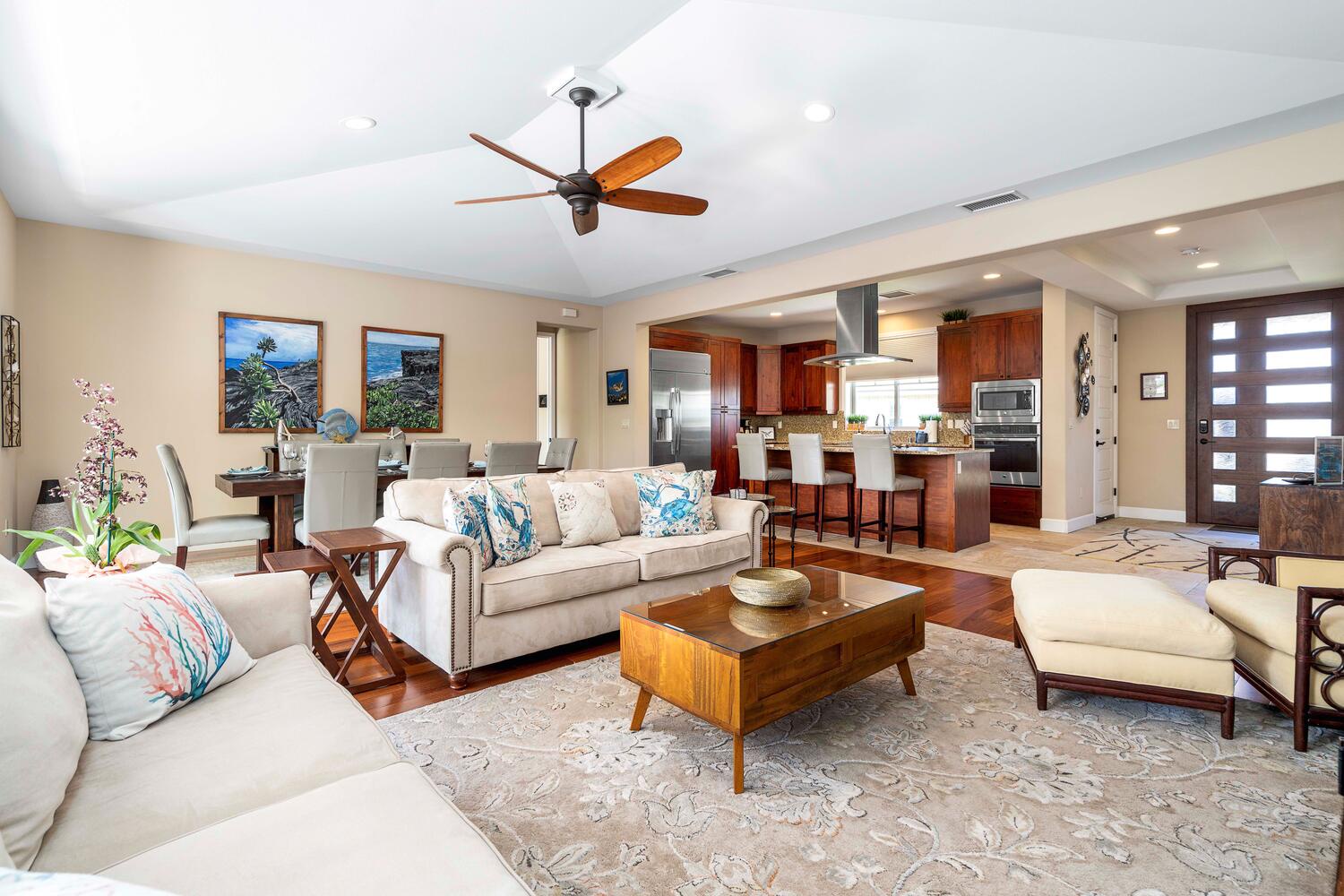 Kailua Kona Vacation Rentals, Holua Kai #32 - Holua Kai #32 boasts a spacious open floor plan and high ceilings.