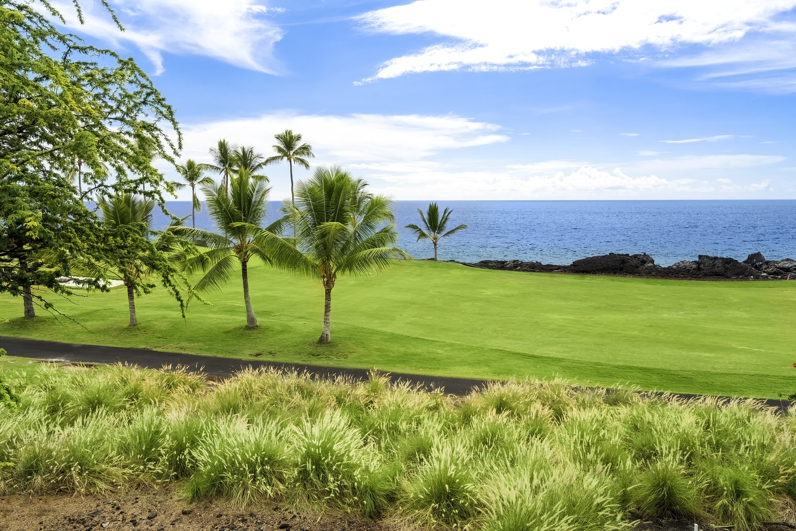Kailua Kona Vacation Rentals, Green/Blue Combo - Take your shot at the Kona Country Club golf course!