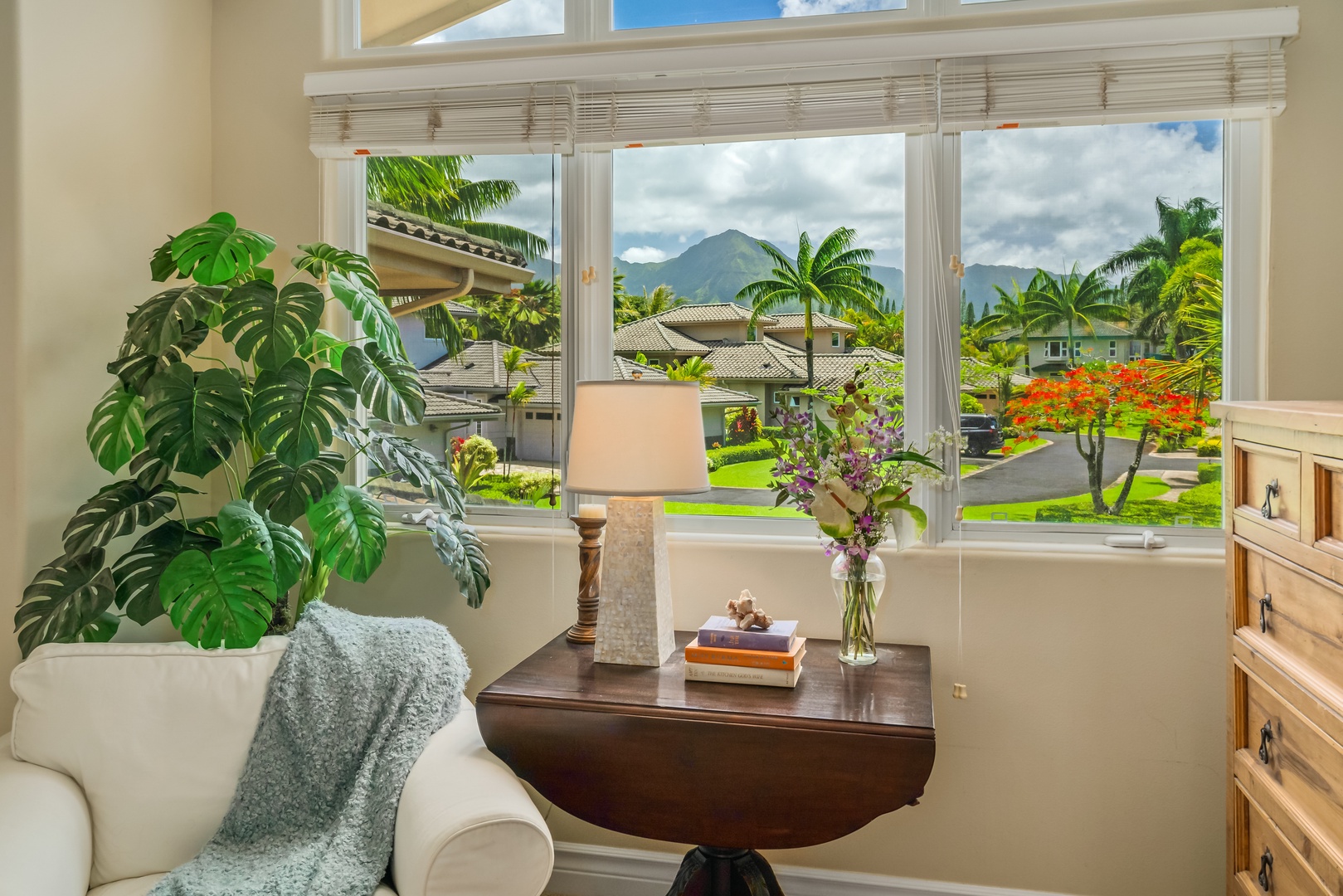 Princeville Vacation Rentals, Noelani Kai - Immerse yourself in Hawaii's majestic mountain views, a true feast for the eyes from our home.