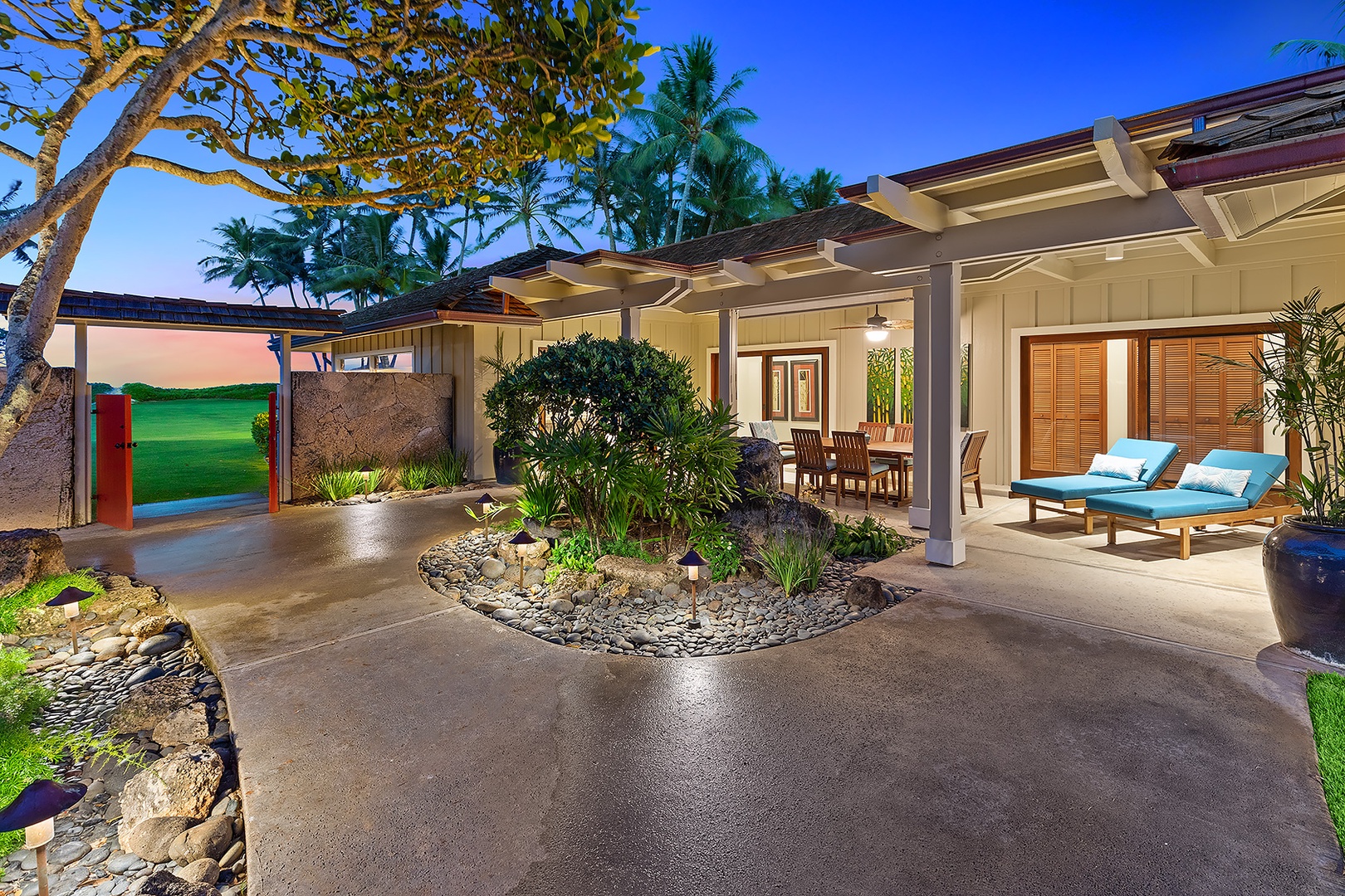 Kailua Vacation Rentals, Kailua Shores Estate 8 Bedroom - Beach House - Outdoor Lanai and Outdoor Dining