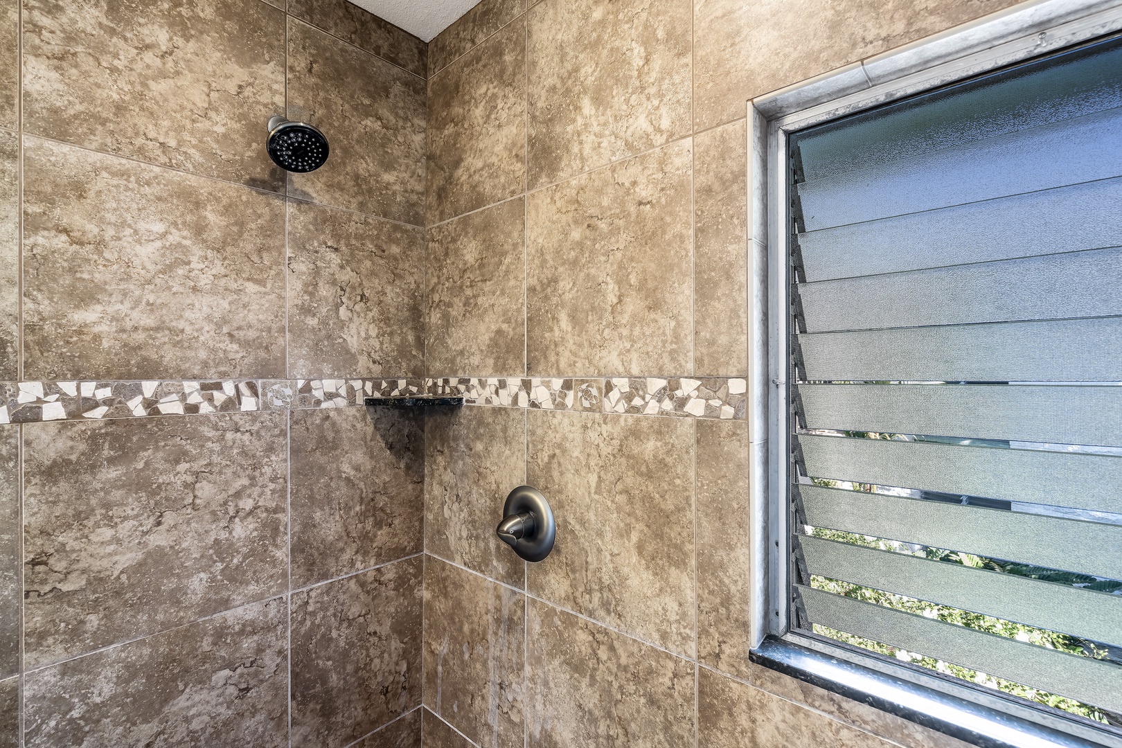 Kailua Kona Vacation Rentals, Keauhou Akahi 312 - Walk in shower in the guest bathroom