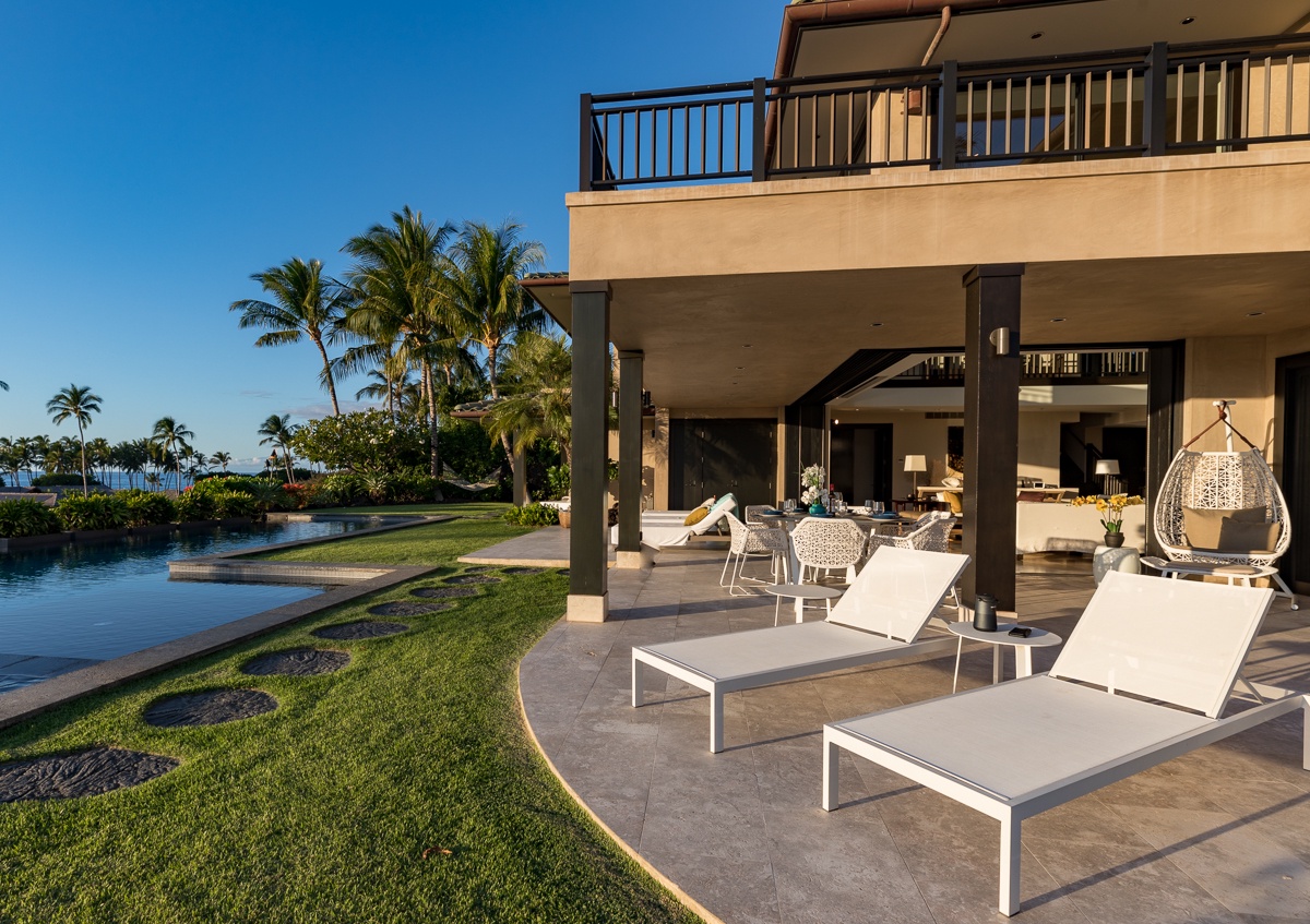 Kamuela Vacation Rentals, Artevilla- Hawaii* - Enjoy the sunset from upstairs or downstairs lanais