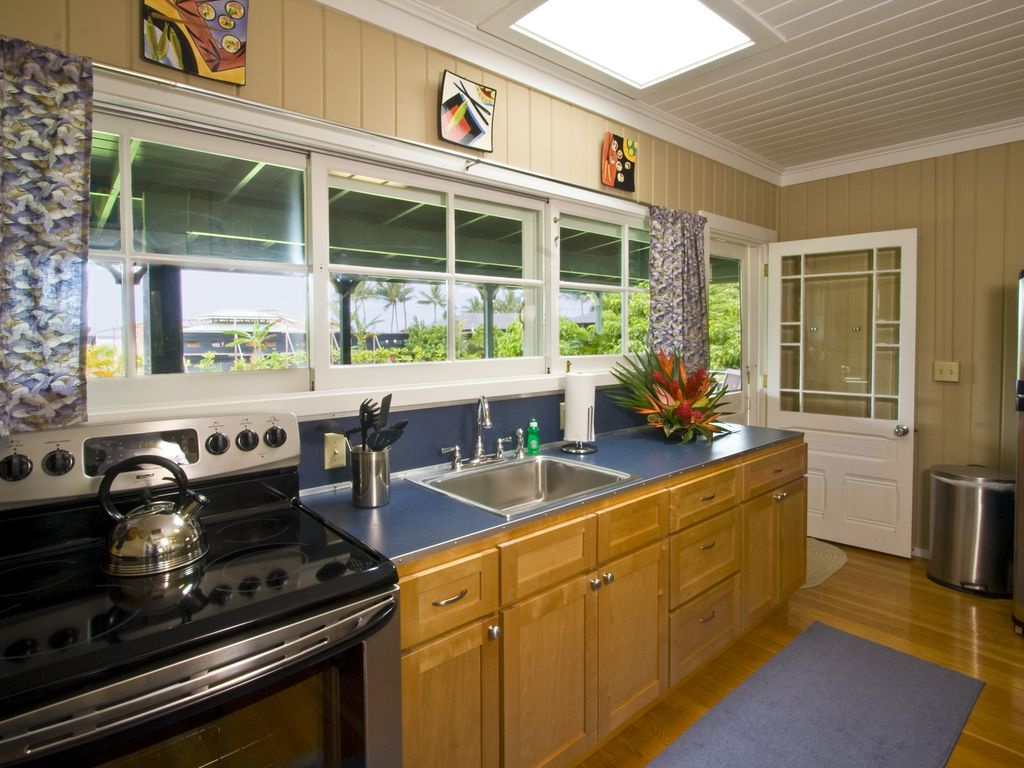 Hanalei Vacation Rentals, Umetsu Vacation Cottage TVR 2668- Hanalei* - Kitchen