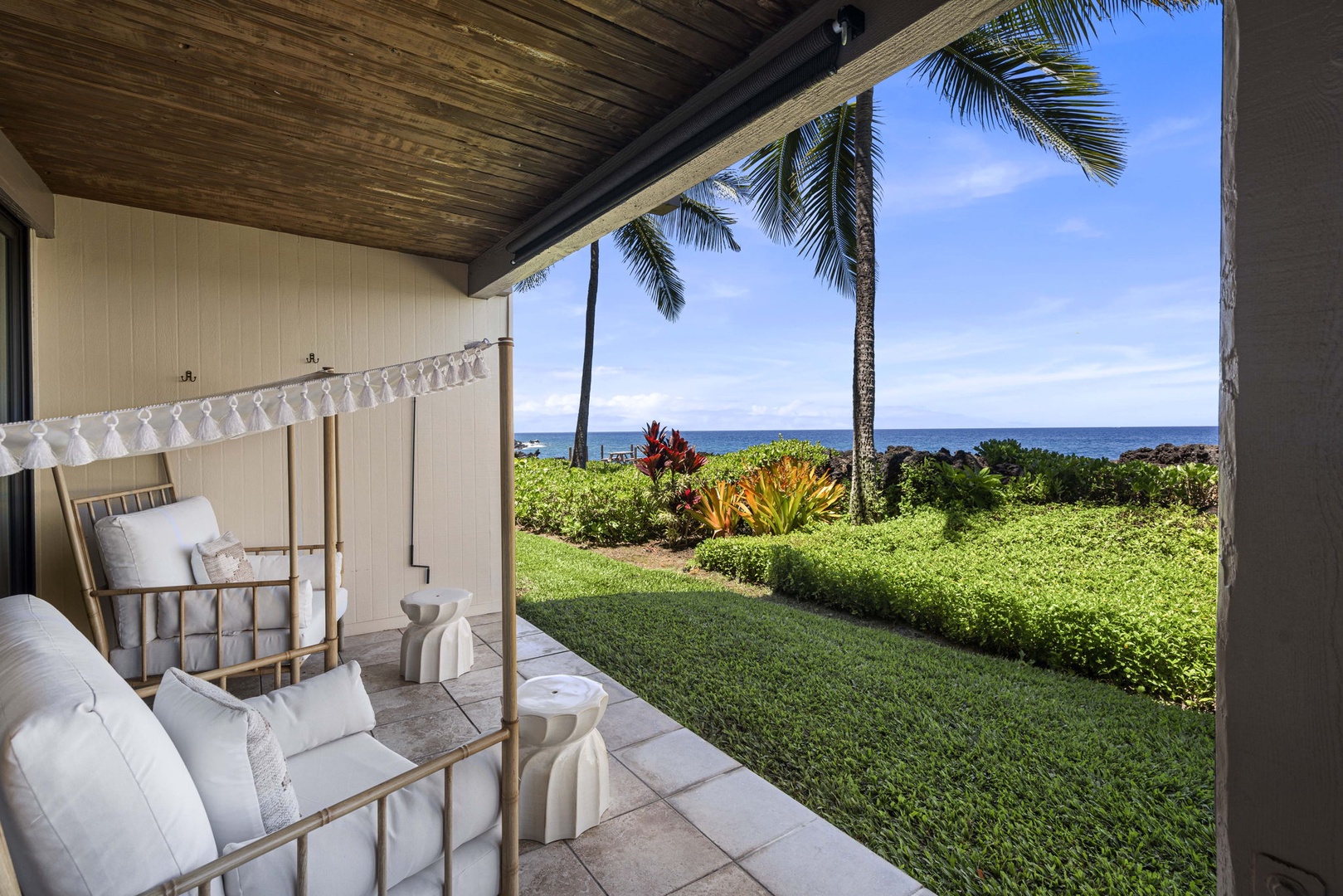 Kailua Kona Vacation Rentals, Keauhou Kona Surf & Racquet 1104 - Sip your morning coffee at the lanai.