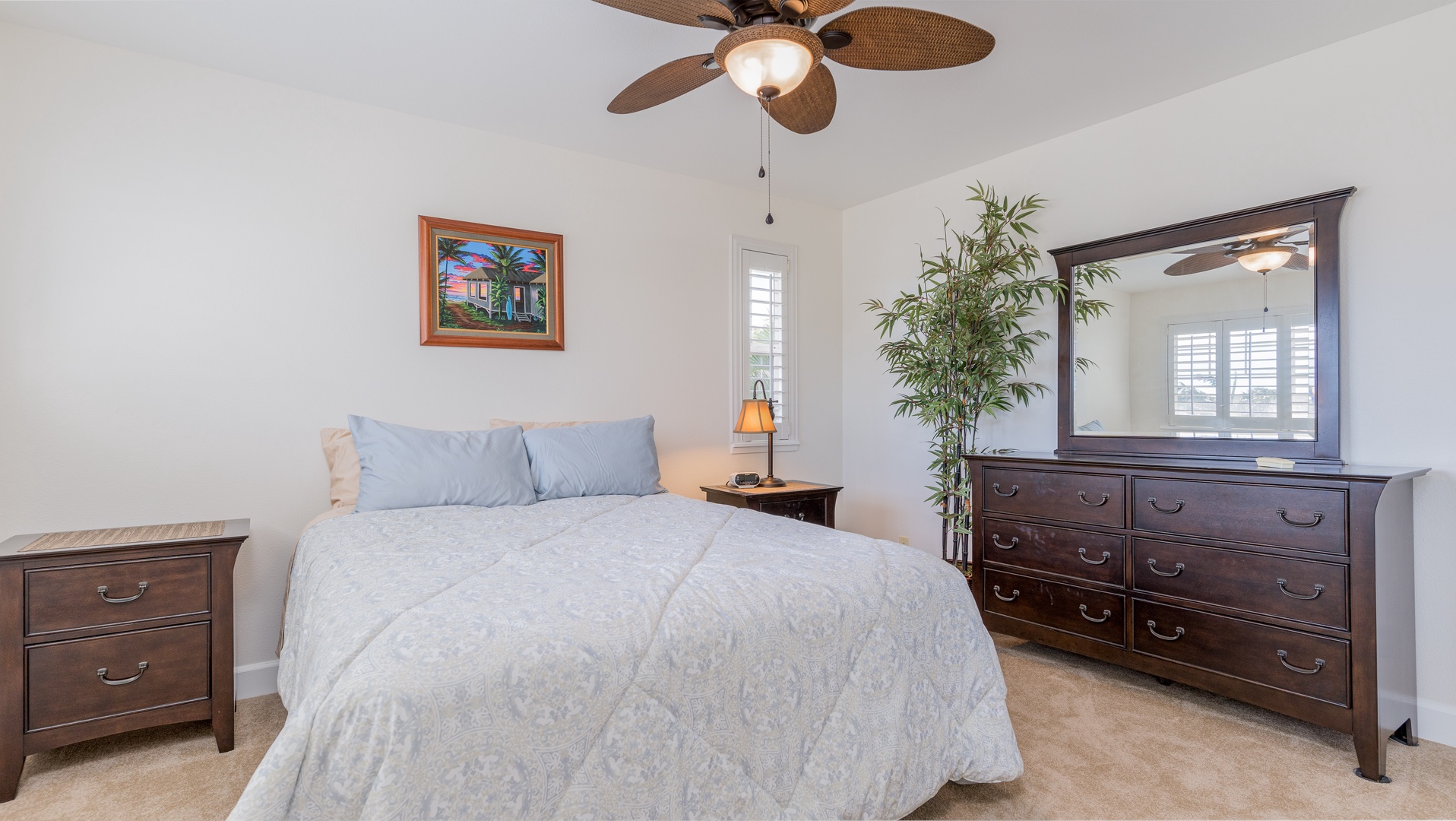 Kapolei Vacation Rentals, Ko Olina Kai 1057B - The second guest bedroom had a dresser and TV.