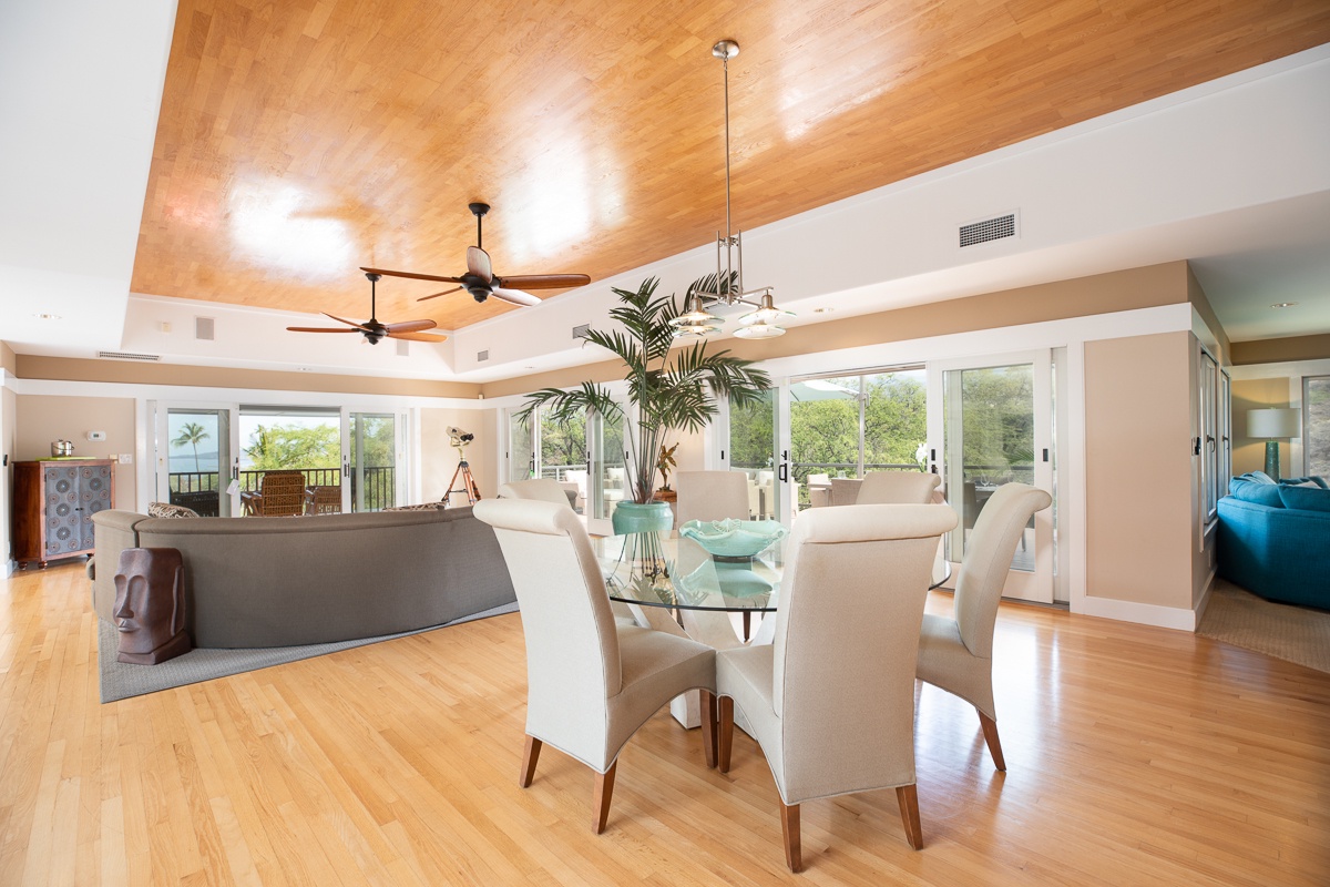 Kamuela Vacation Rentals, White House By The Sea* - Dining room