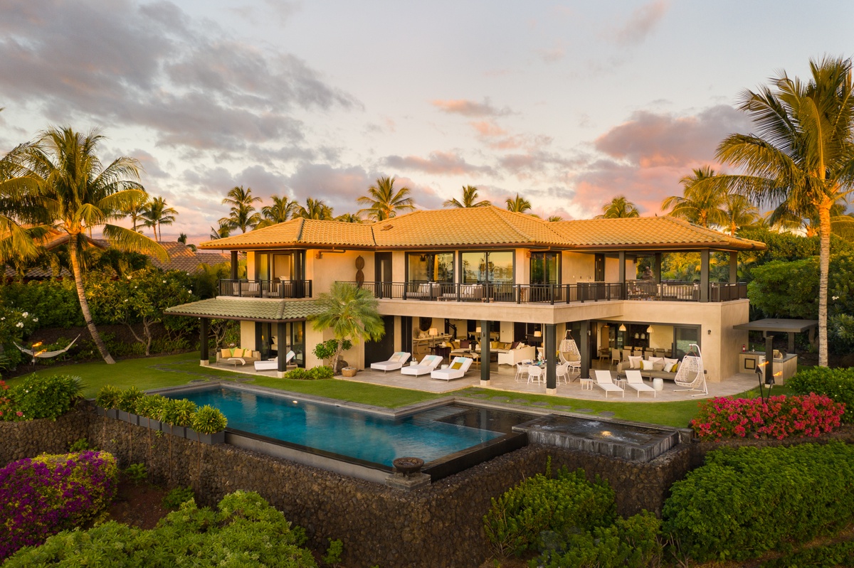 Kamuela Vacation Rentals, Artevilla- Hawaii* - A wider view of the estate