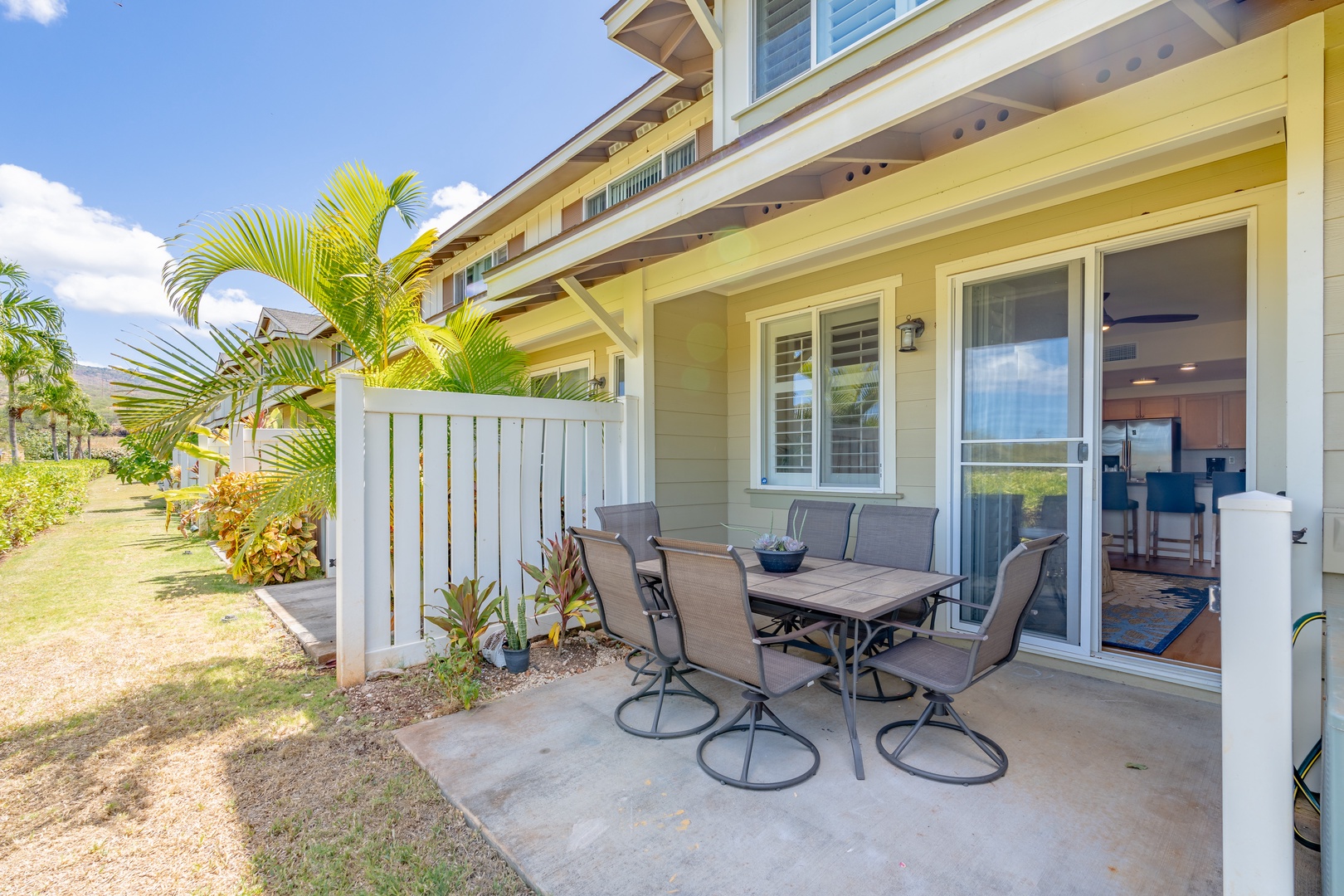 Kapolei Vacation Rentals, Hillside Villas 1496-2 - Seating on the lanai.