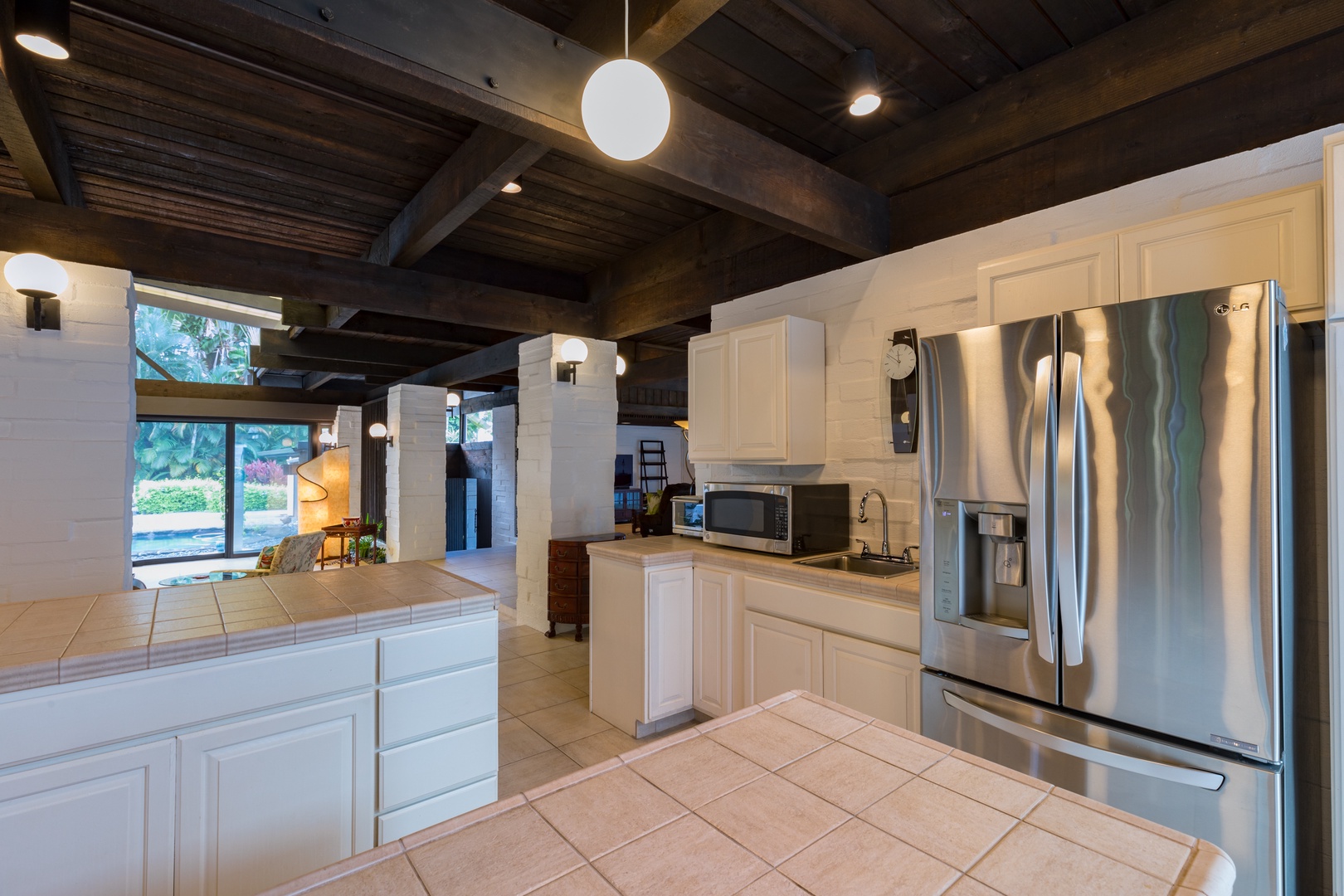 Kailua Kona Vacation Rentals, Ono Oasis - Kitchen