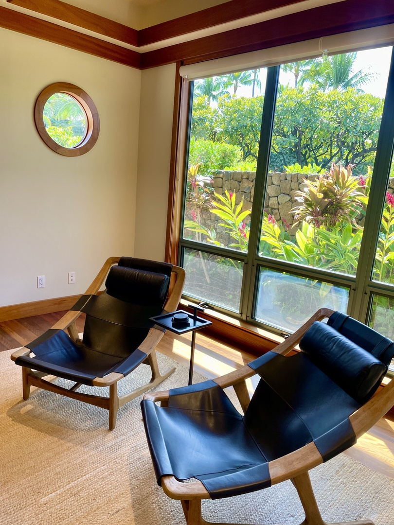 Kamuela Vacation Rentals, Champion Ridge Oasis - Cozy sitting nook with stylish chairs and garden views in the game area.