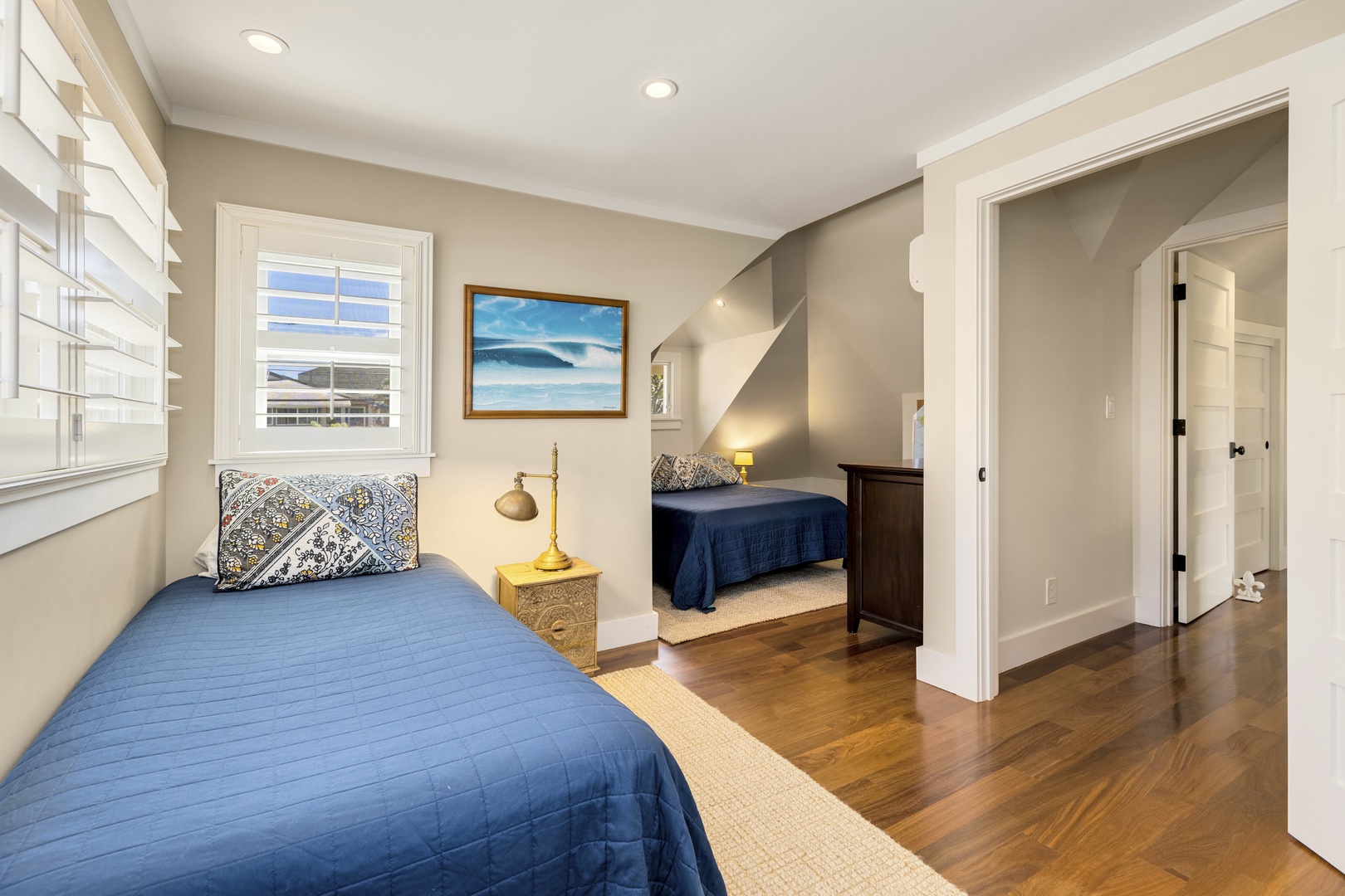 Honolulu Vacation Rentals, Hale Le'ahi - Guest bedroom 5 with full and twin beds