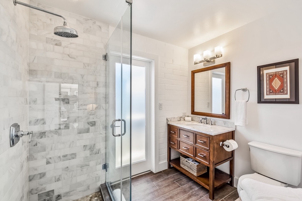 Kailua Vacation Rentals, Hale Ohana - This space also has a full bath with walk-in shower.