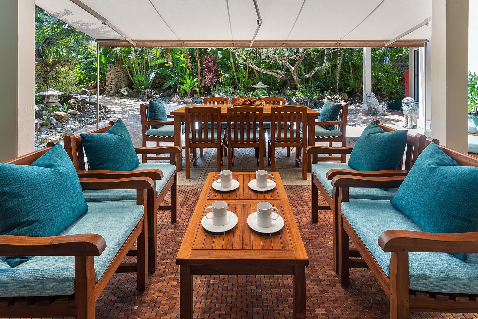Kailua Vacation Rentals, Kailua Shores Estate 8 Bedroom - Main House - Outdoor Dining